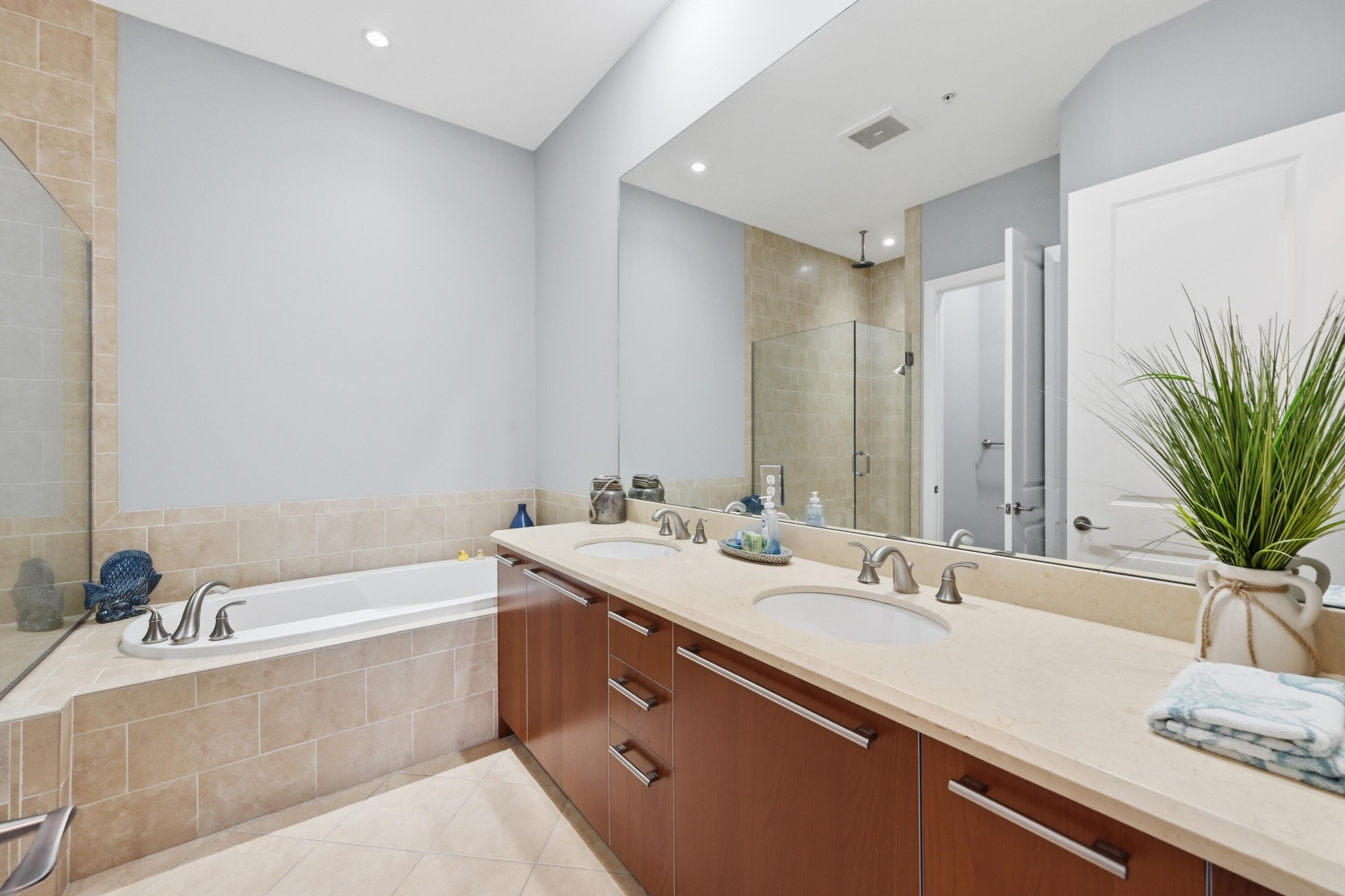 4445 El Mar #2414, Lauderdale By The Sea FL 33308