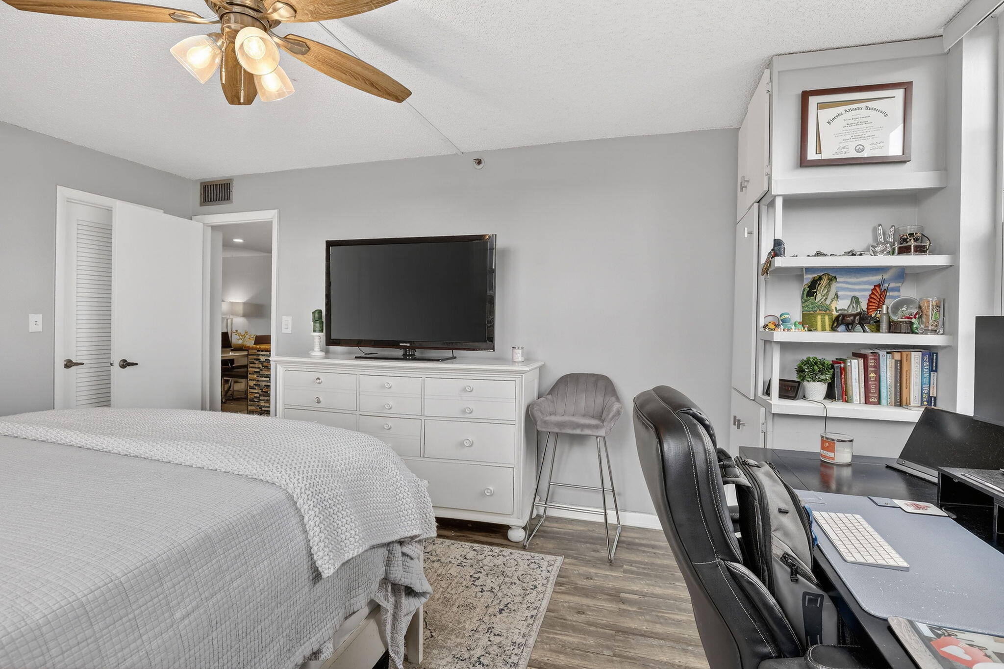 3001 W Rolling Hills #501, Davie FL 33328