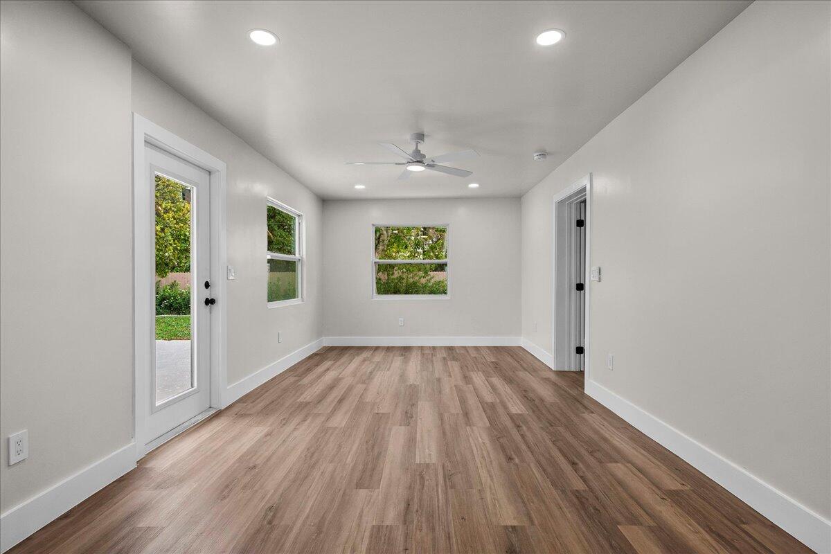 426 Bayberry, West Palm Beach FL 33403