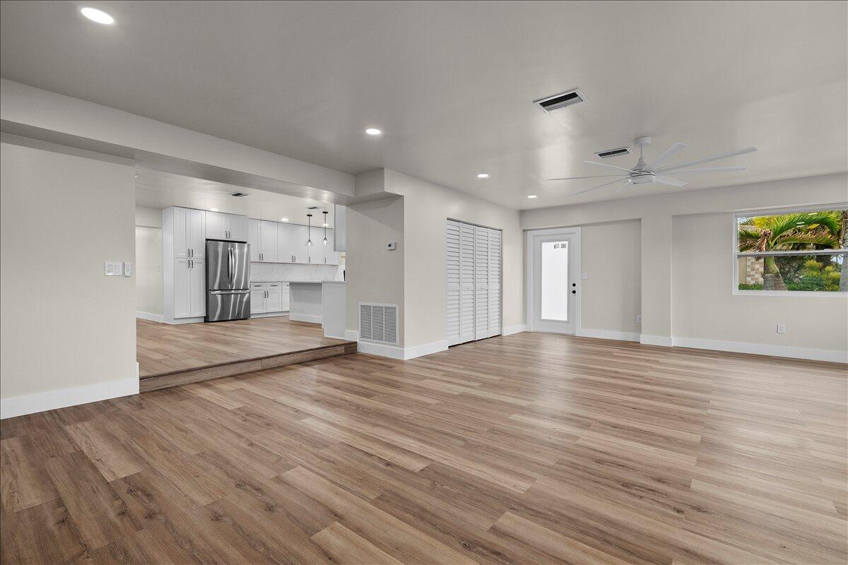 426 Bayberry, West Palm Beach FL 33403