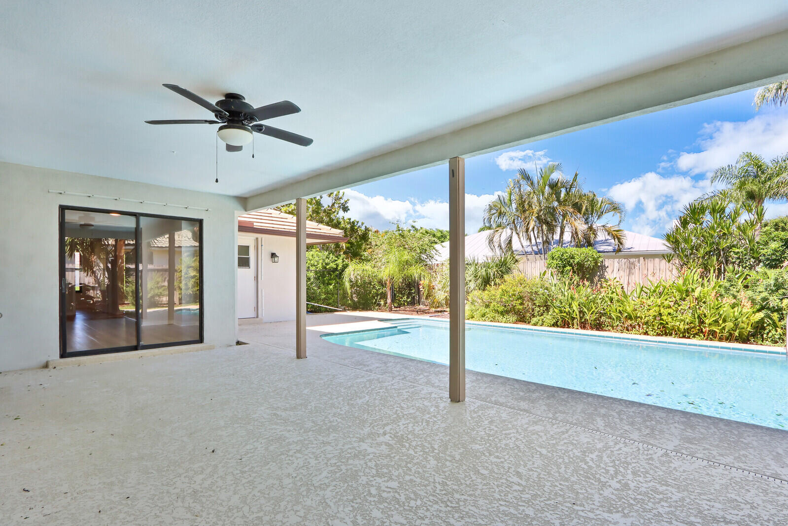 85 Hickory Hill, Jupiter FL 33469