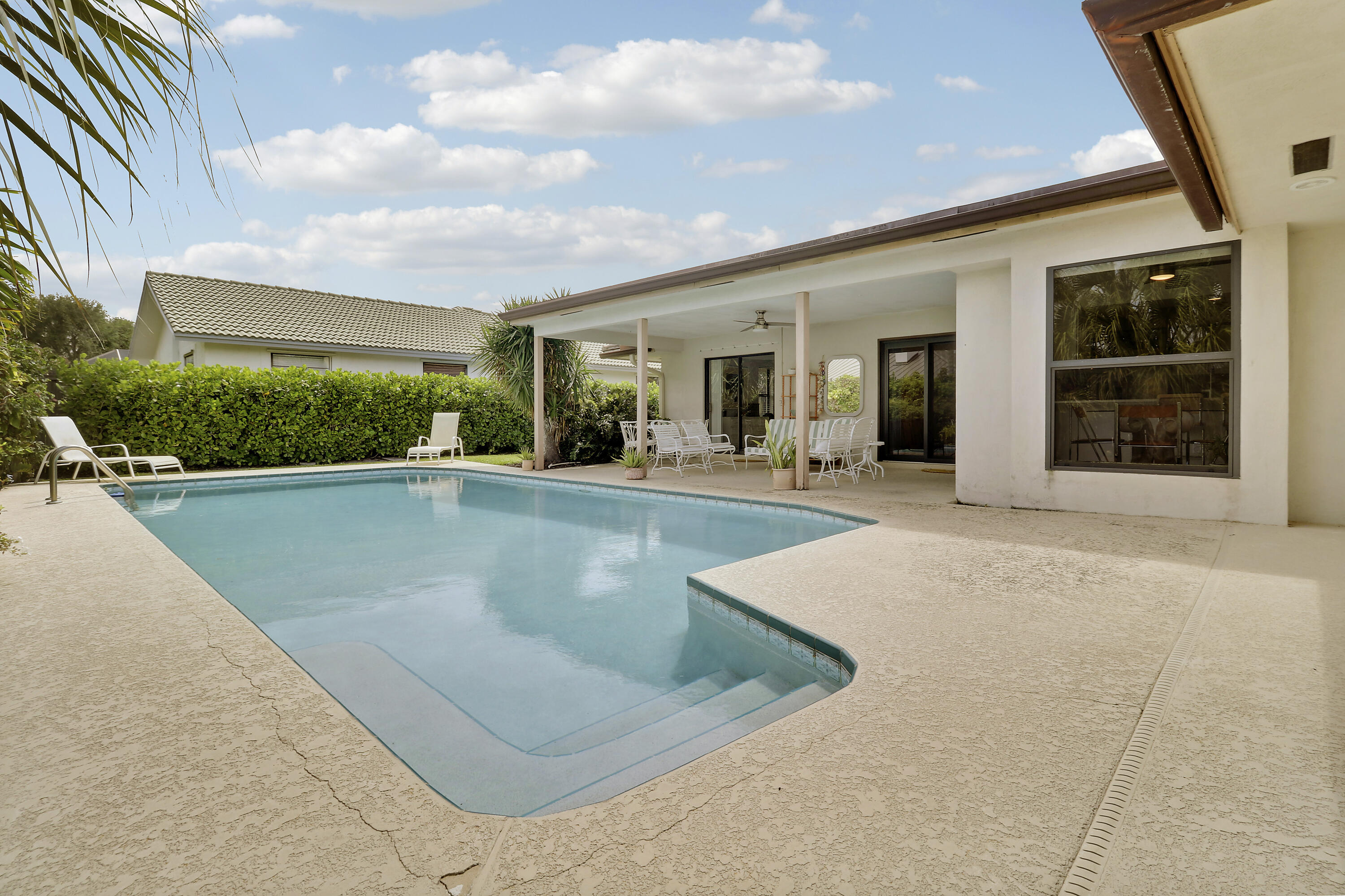 85 Hickory Hill, Jupiter FL 33469