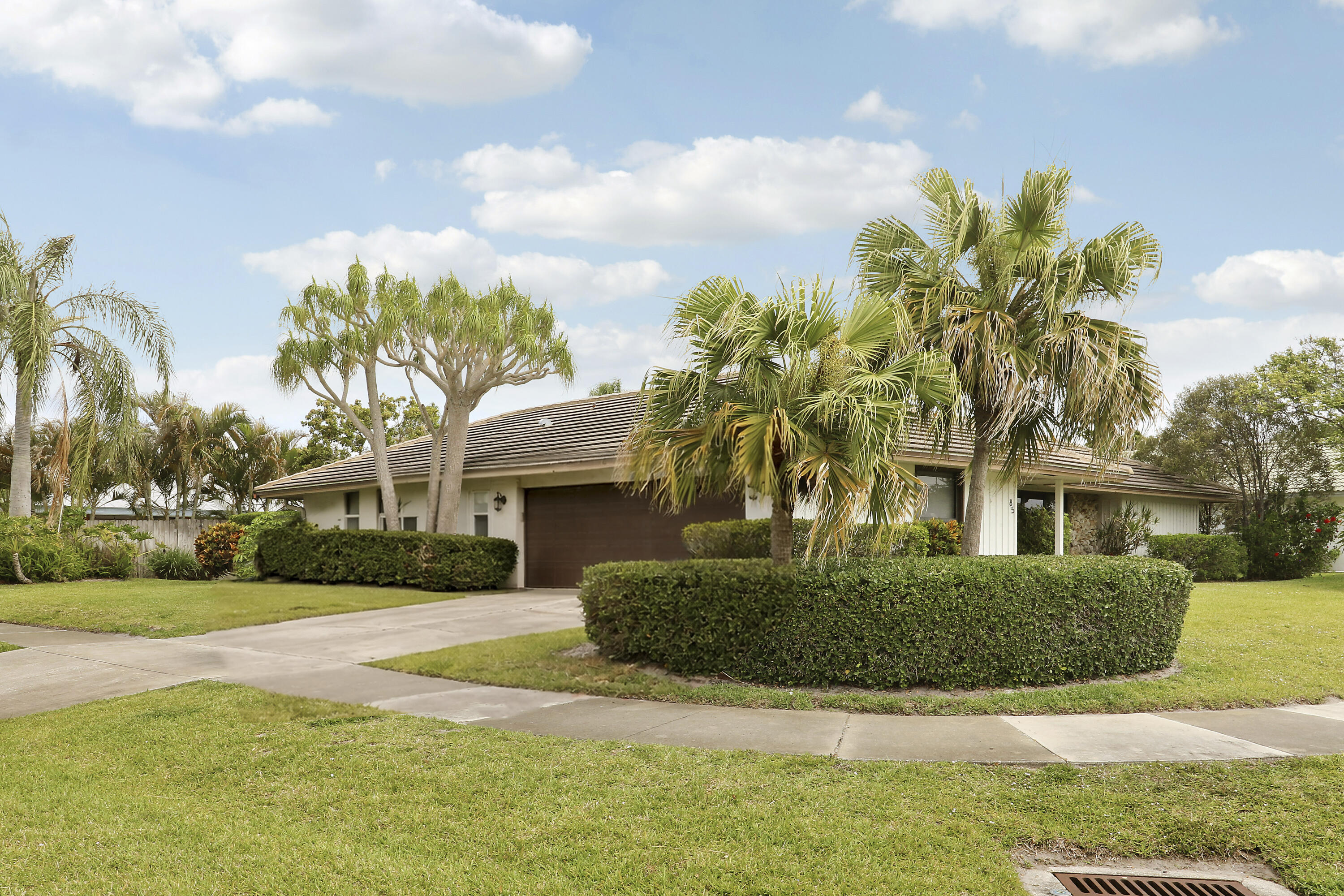 85 Hickory Hill, Jupiter FL 33469