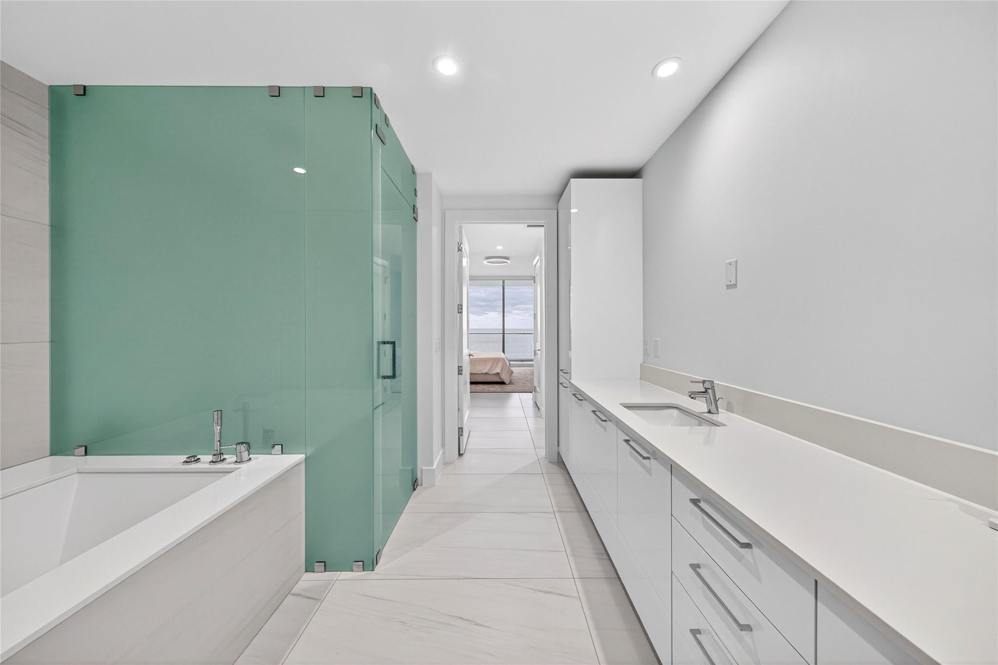 153 N Seabreeze #1901, Fort Lauderdale FL 33304