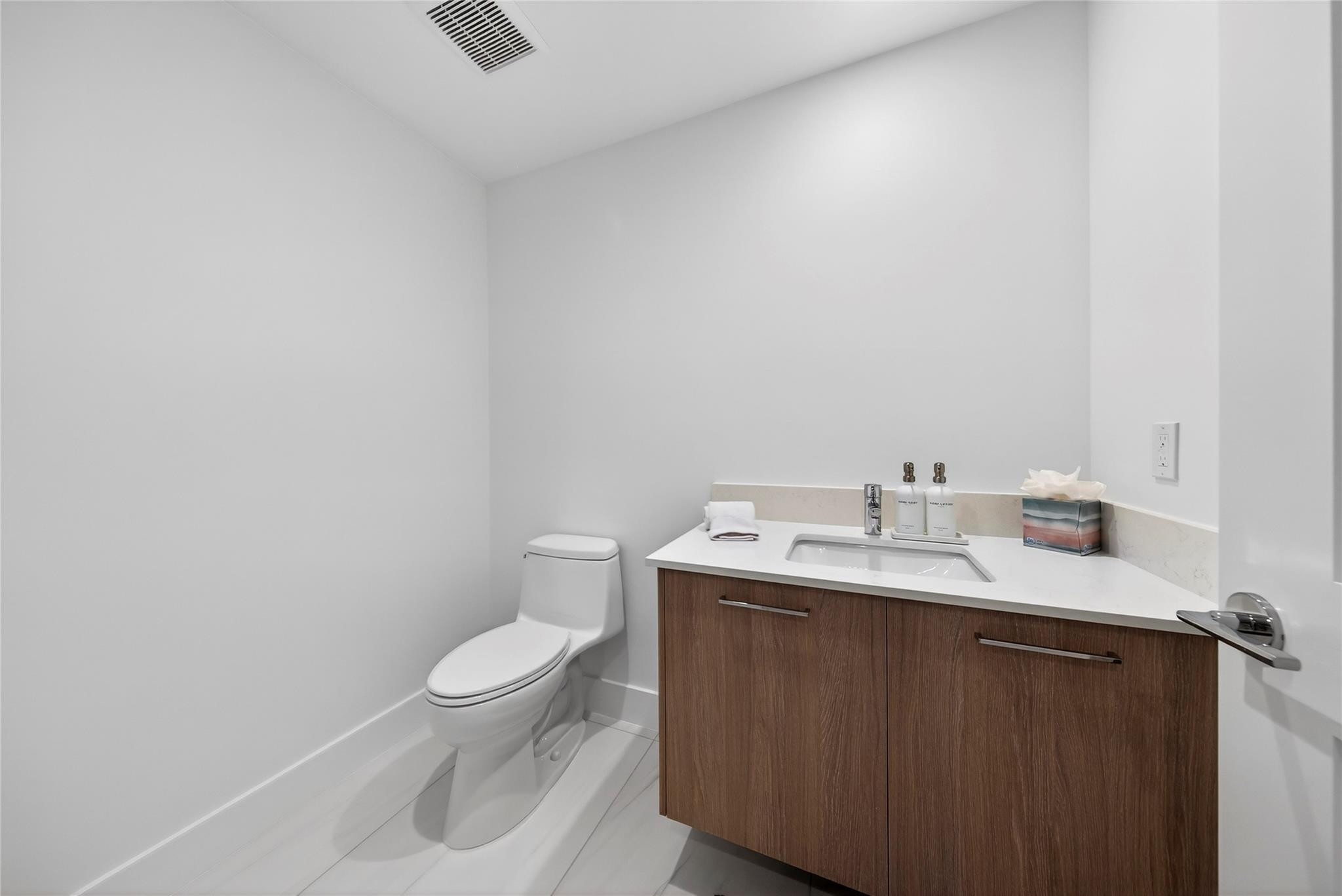 153 N Seabreeze #1901, Fort Lauderdale FL 33304