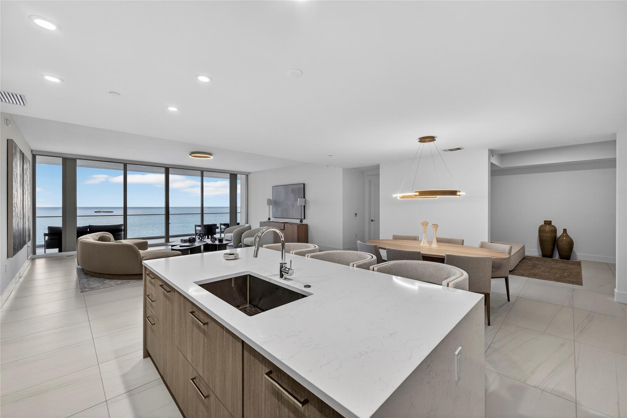 153 N Seabreeze #1901, Fort Lauderdale FL 33304