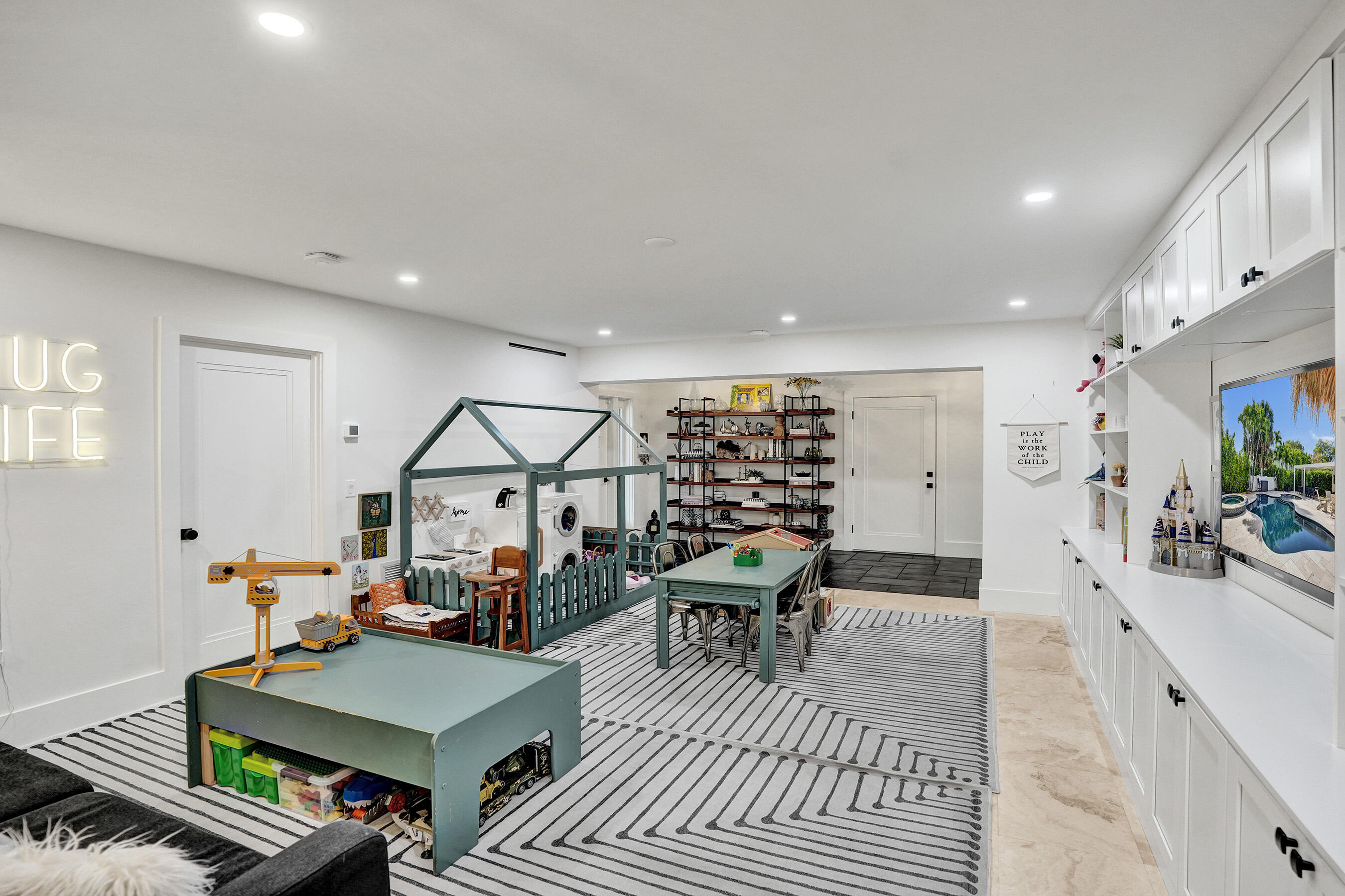 2421 NE 12th, Fort Lauderdale FL 33304