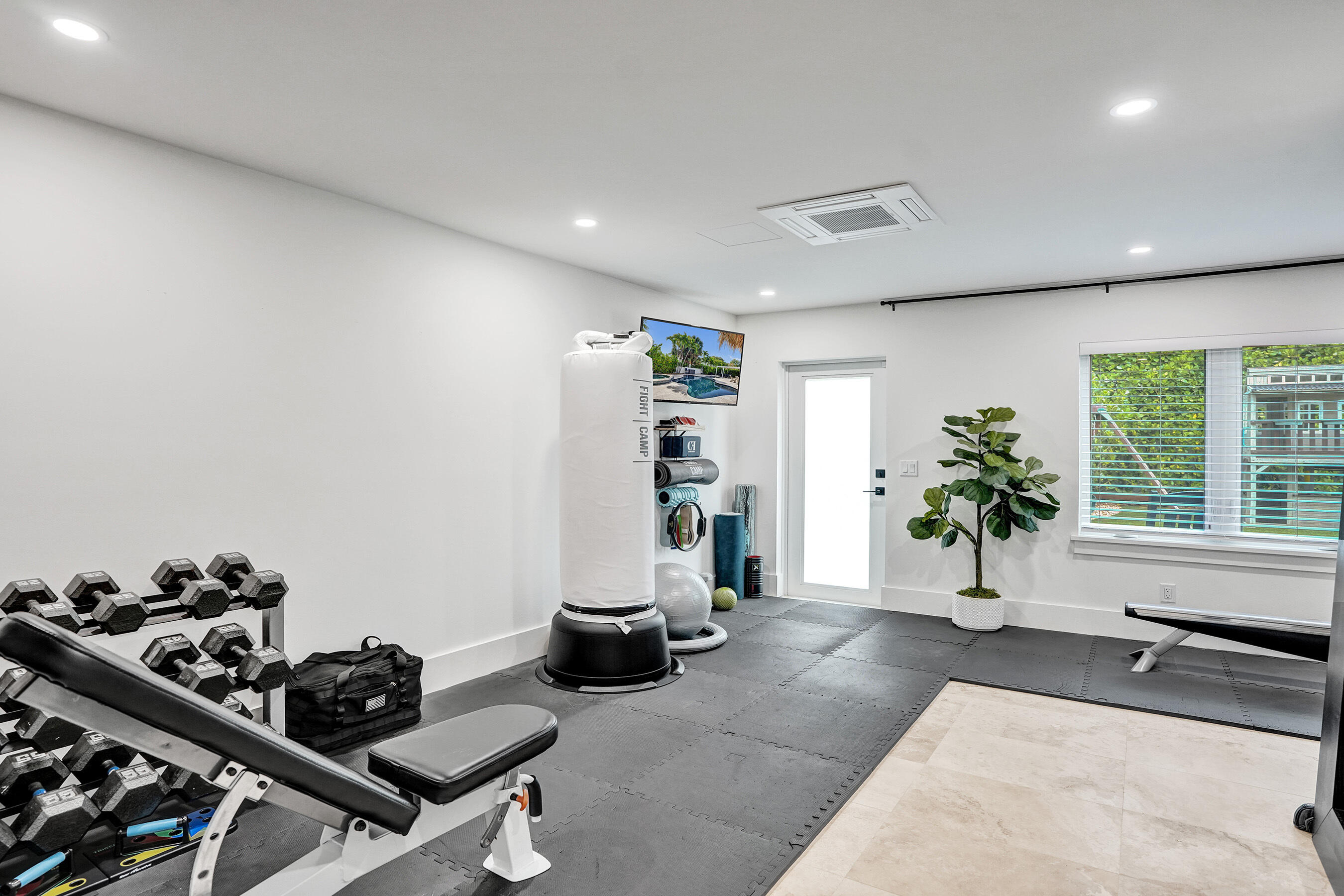 2421 NE 12th, Fort Lauderdale FL 33304