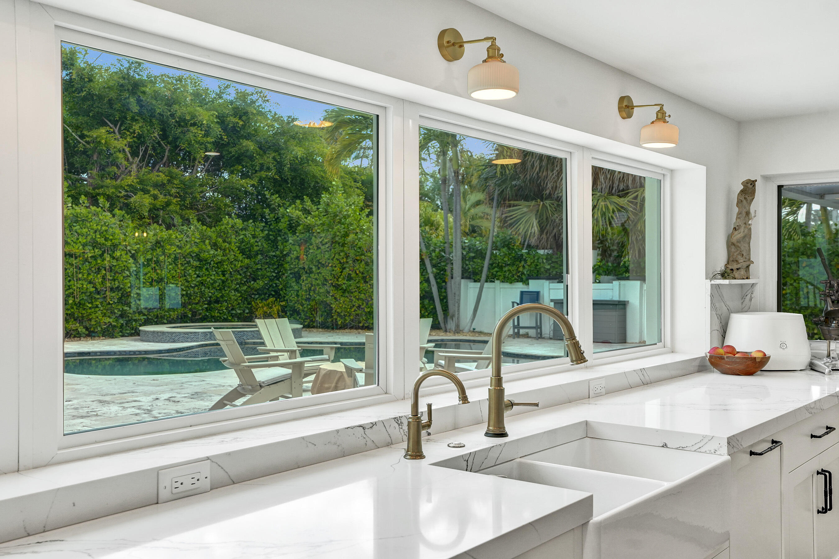 2421 NE 12th, Fort Lauderdale FL 33304