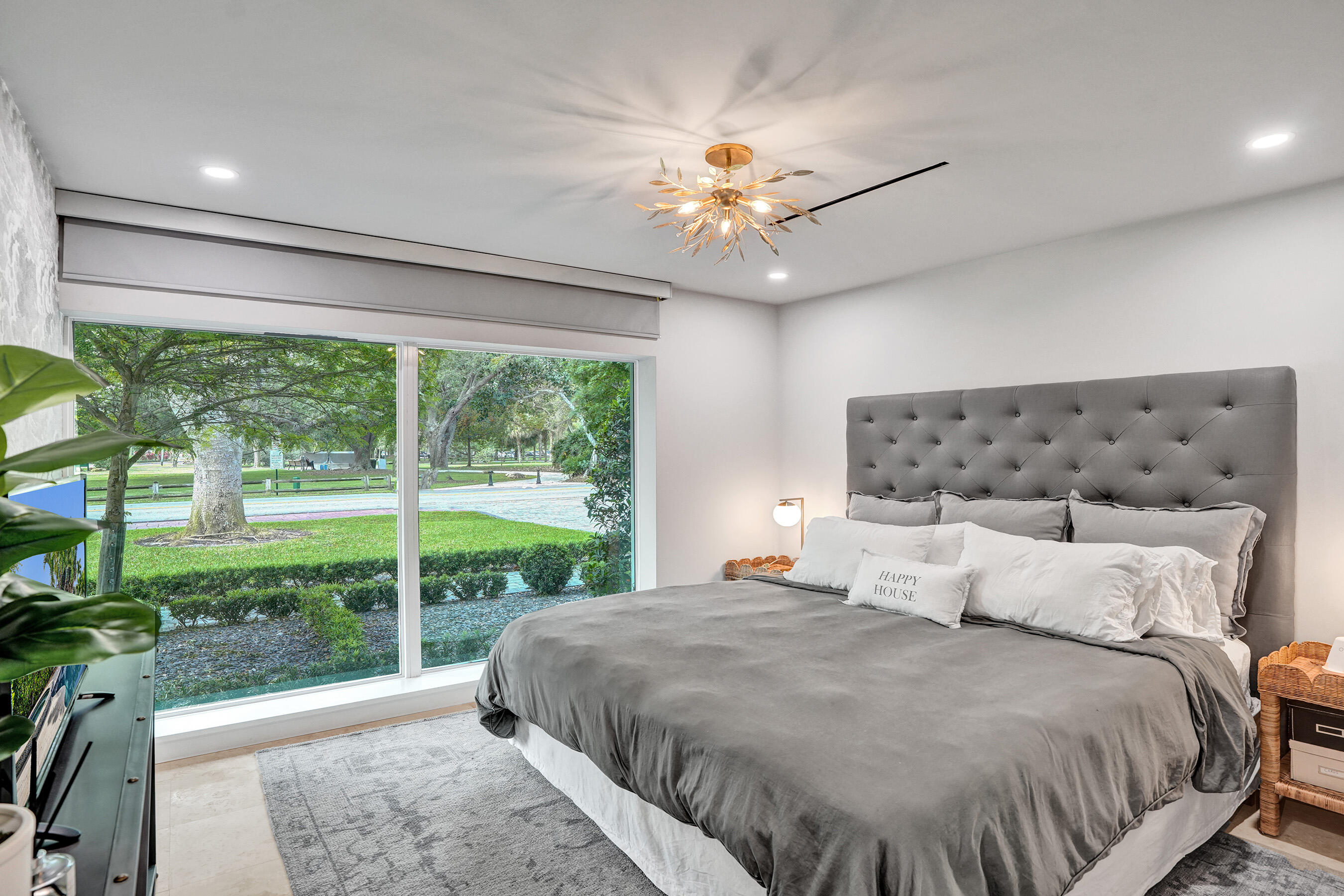 2421 NE 12th, Fort Lauderdale FL 33304