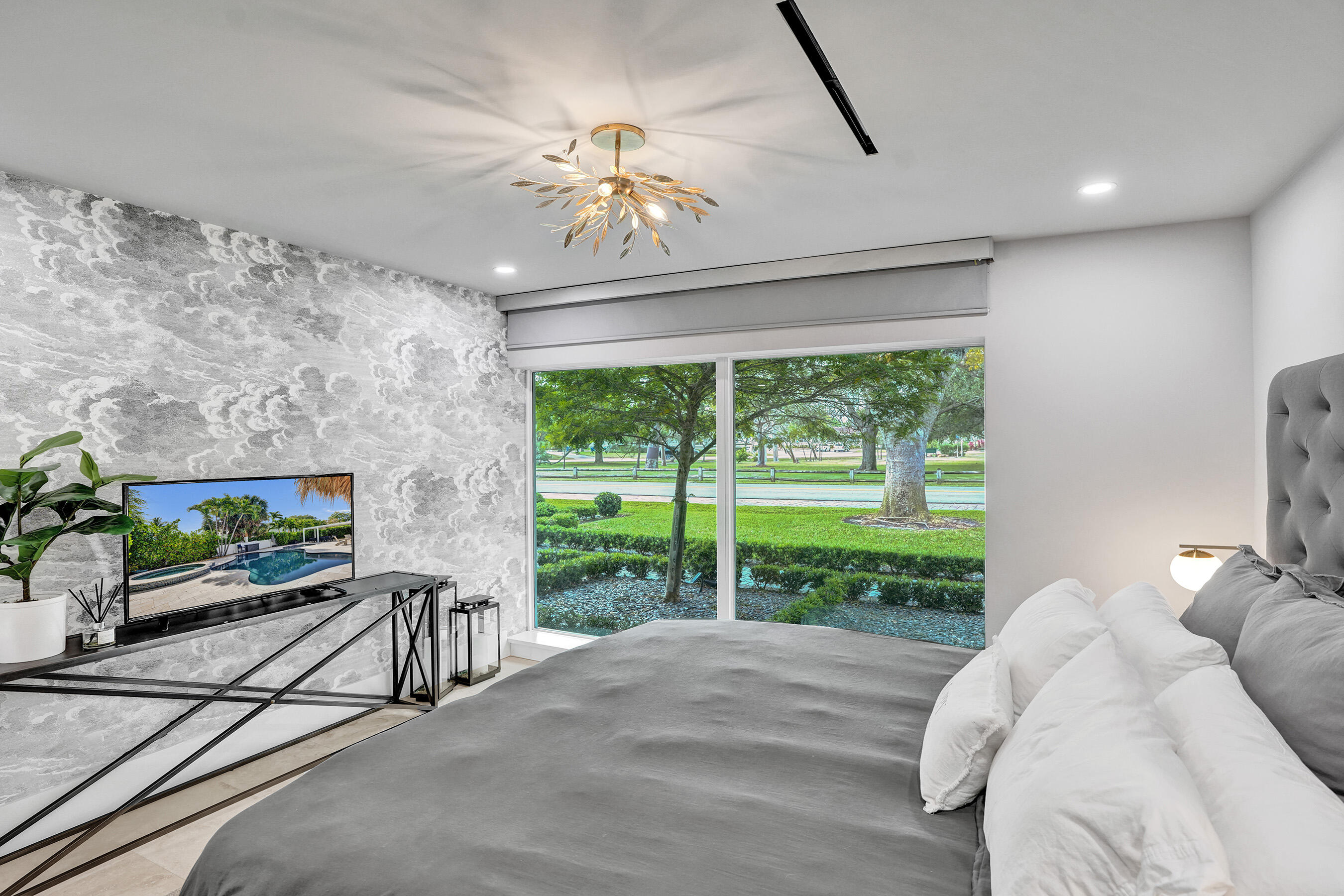 2421 NE 12th, Fort Lauderdale FL 33304
