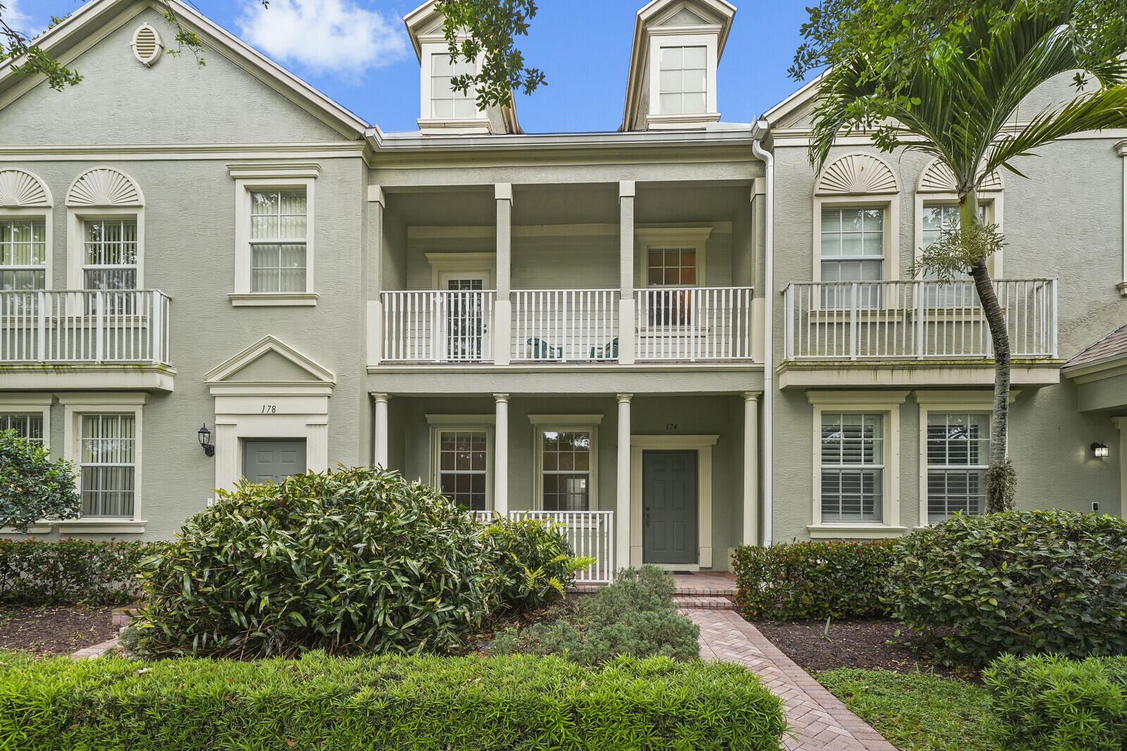 174 W Thatch Palm, Jupiter FL 33458