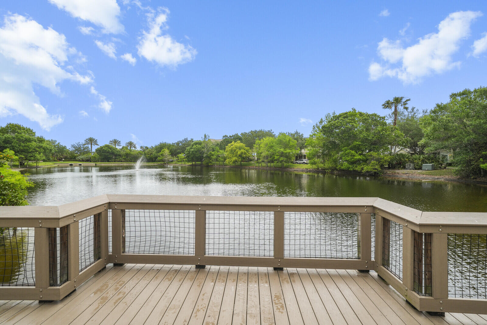 174 W Thatch Palm, Jupiter FL 33458