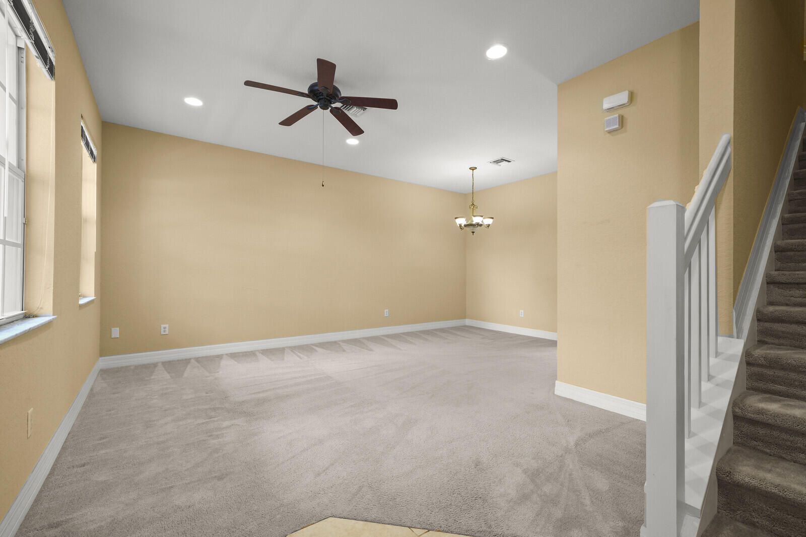 174 W Thatch Palm, Jupiter FL 33458