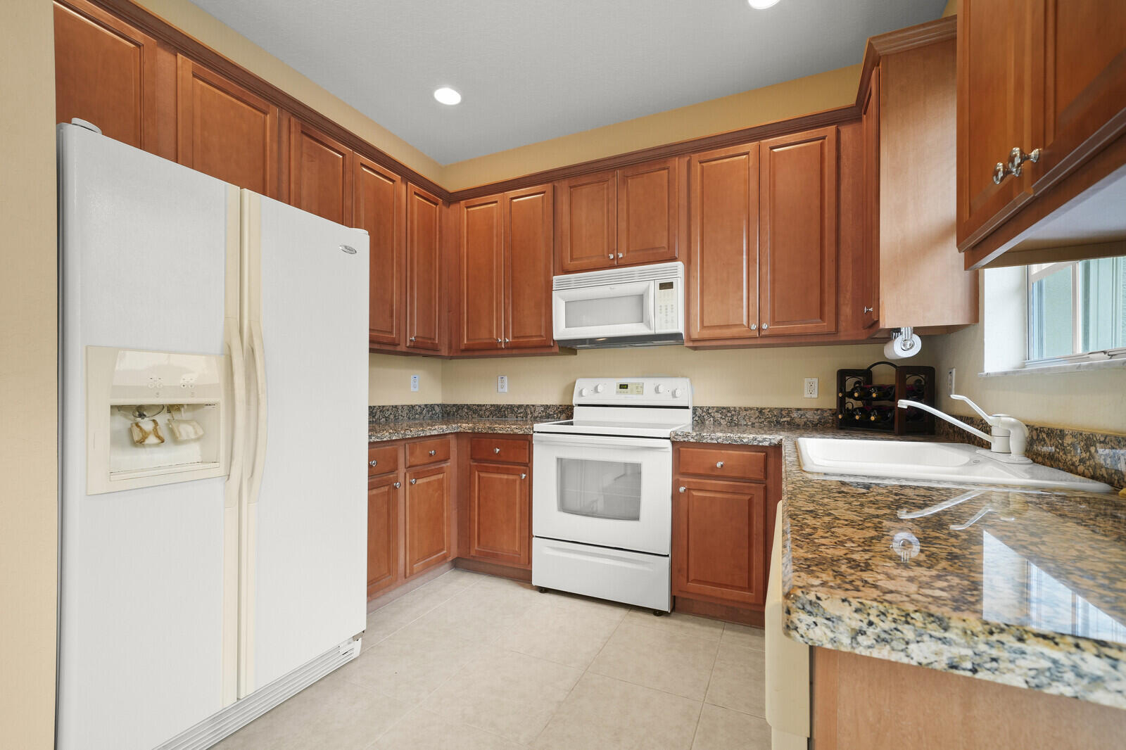 174 W Thatch Palm, Jupiter FL 33458