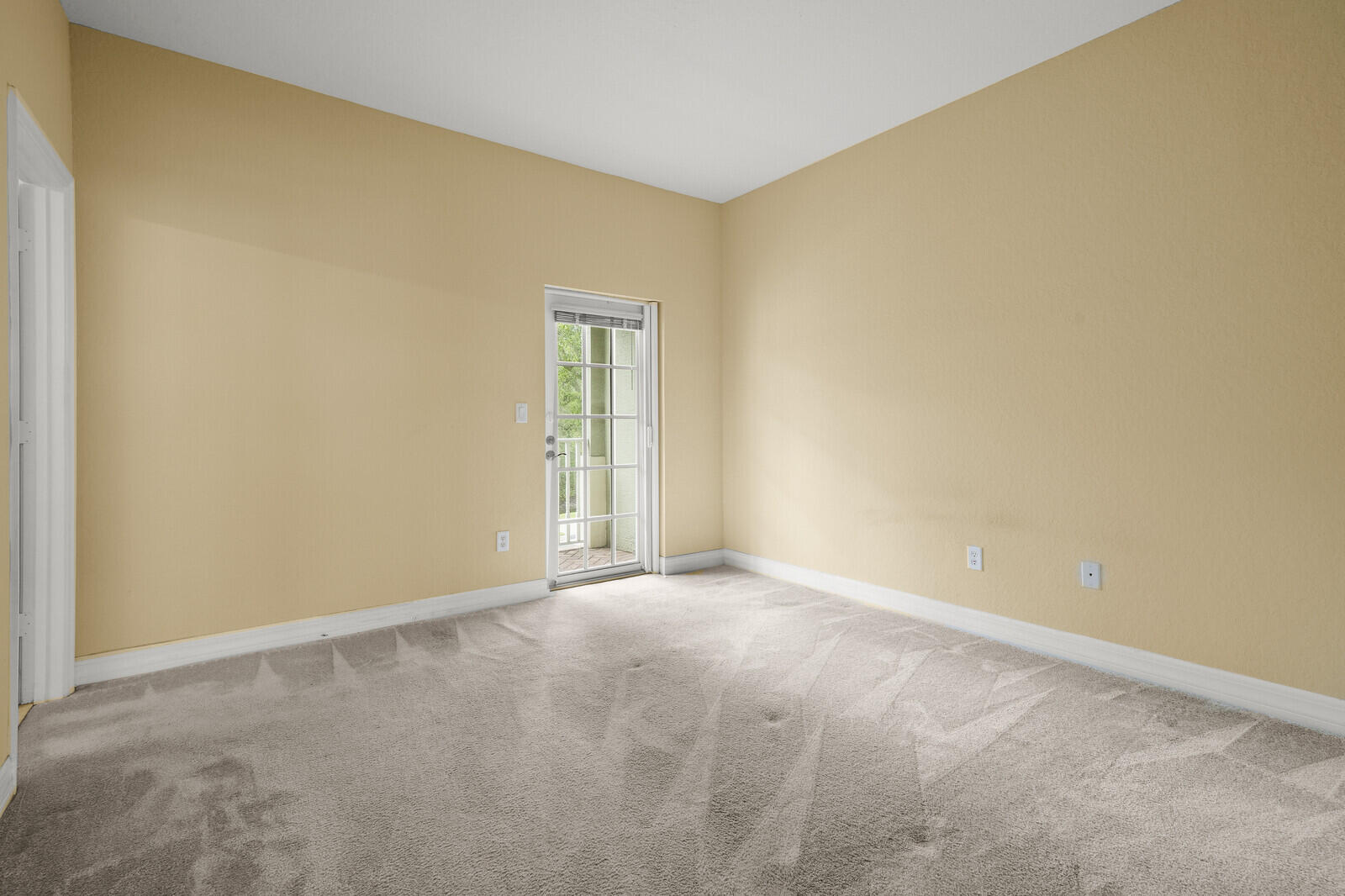 174 W Thatch Palm, Jupiter FL 33458