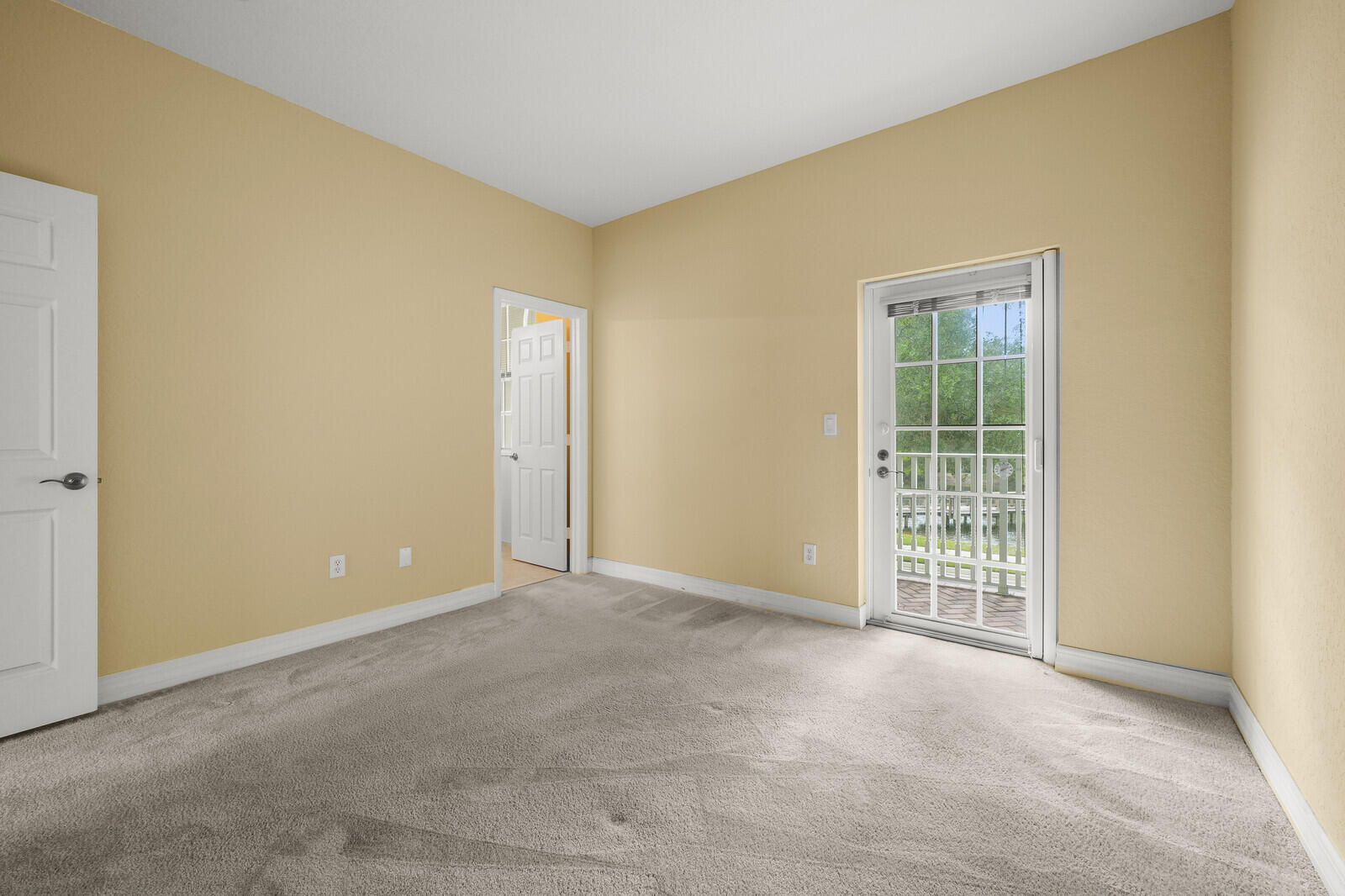 174 W Thatch Palm, Jupiter FL 33458
