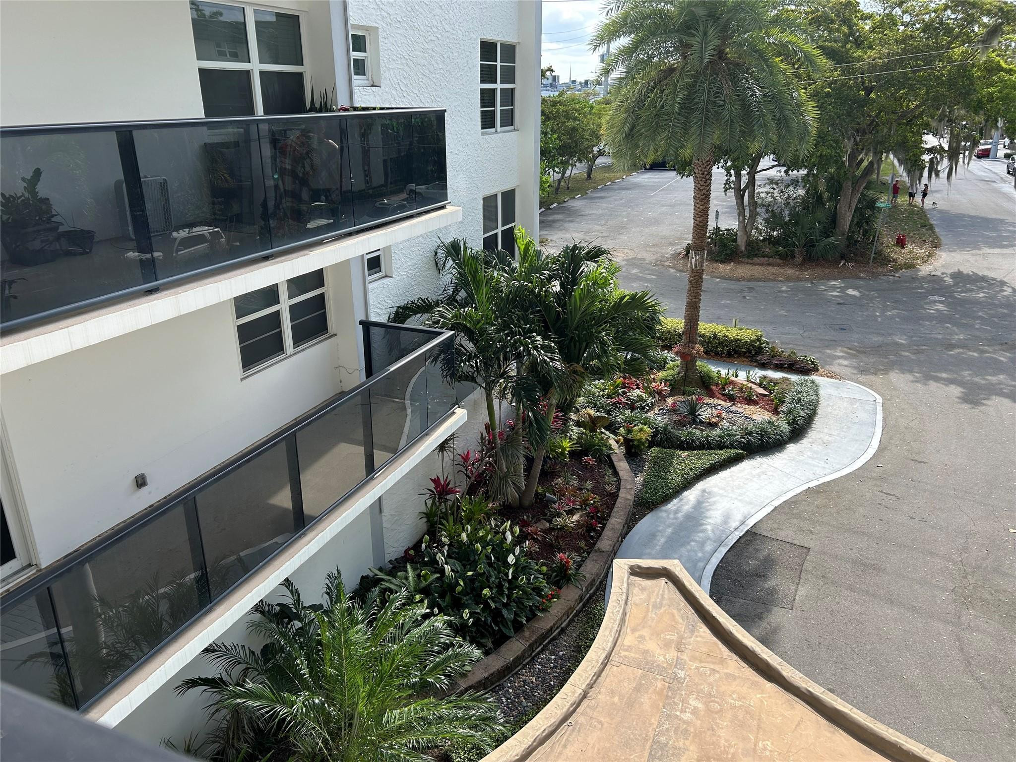 5100 Dupont #3k, Fort Lauderdale FL 33308