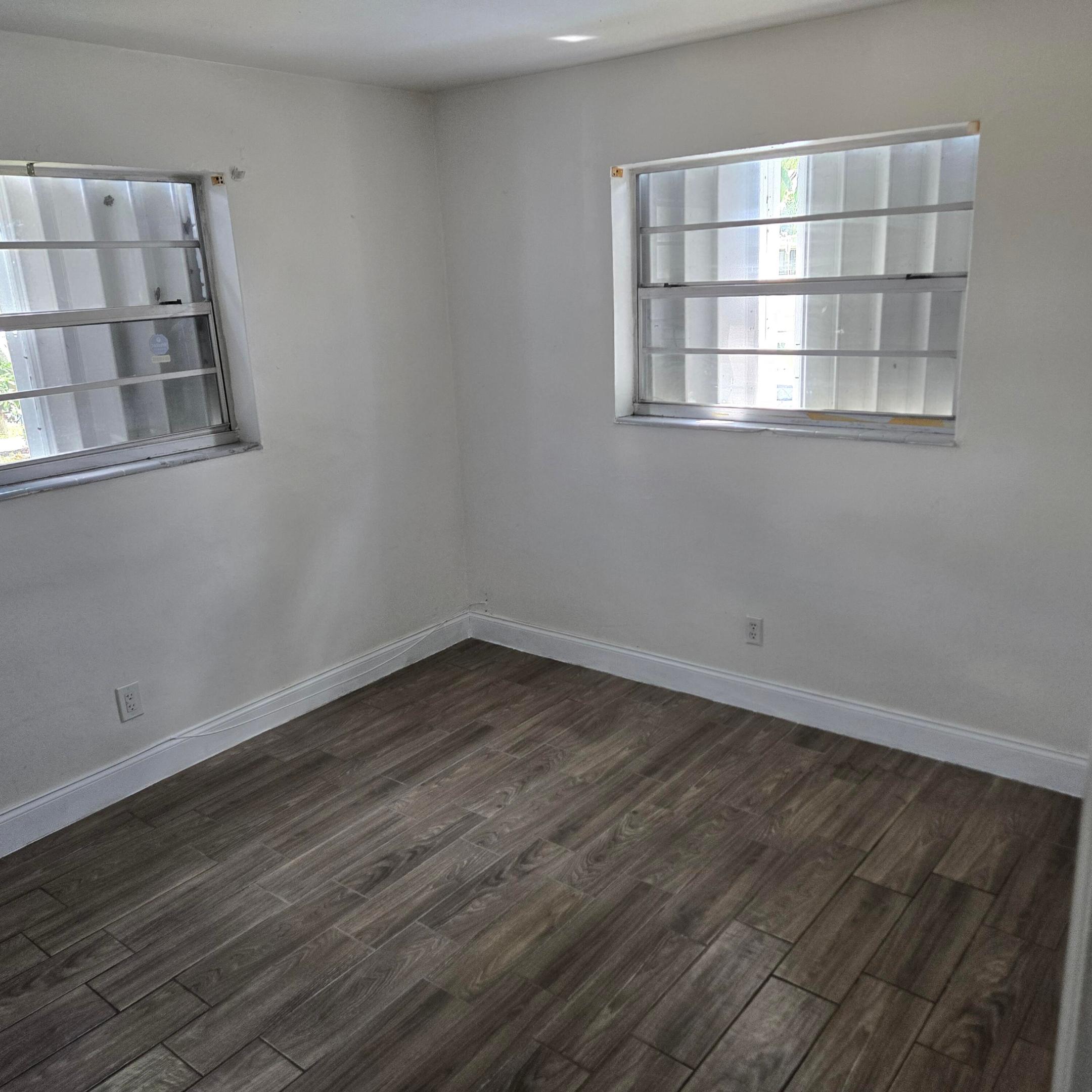 3860 NW 8th, Lauderhill FL 33311