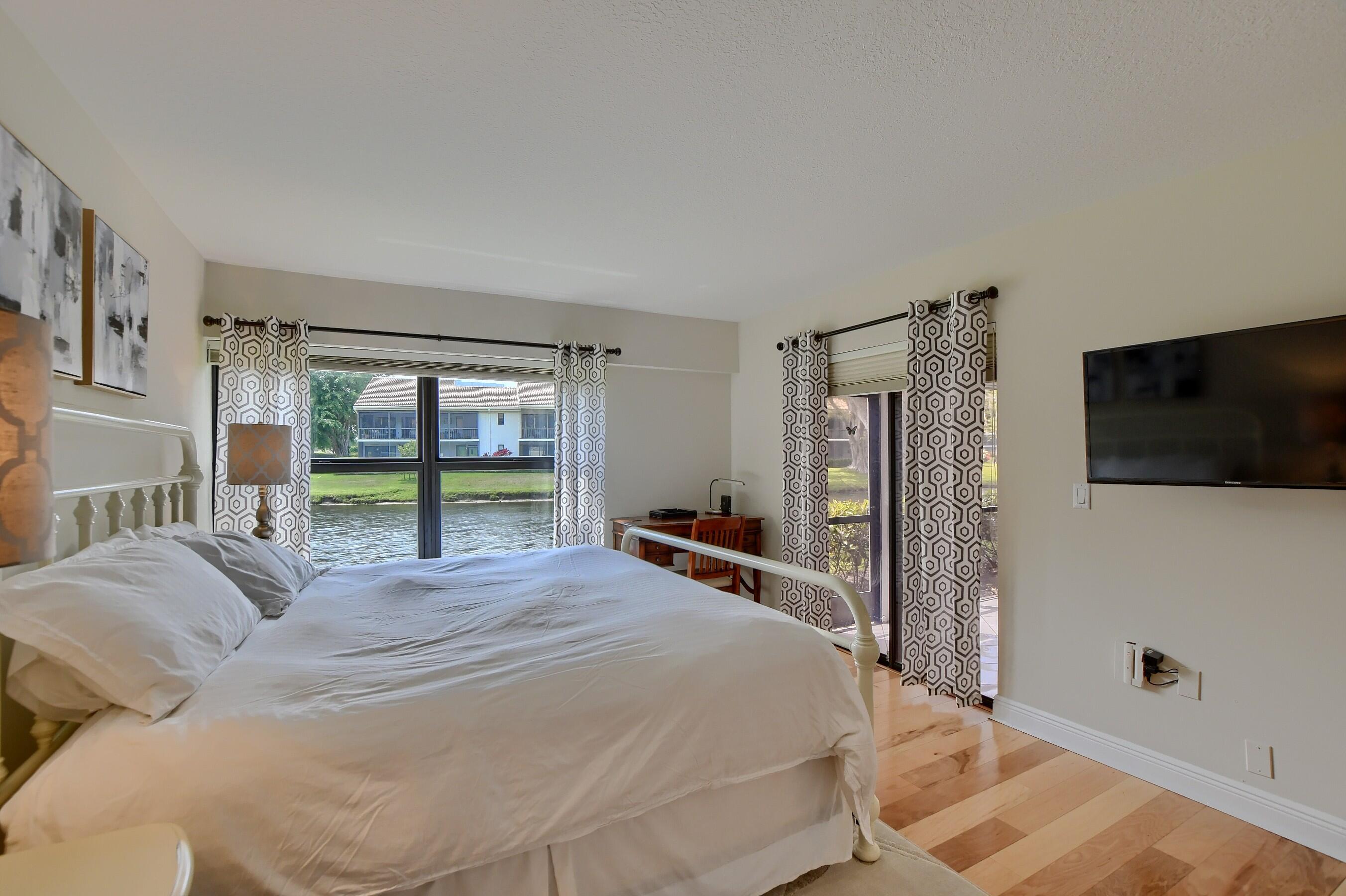 6748 Willow Wood #1305, Boca Raton FL 33434