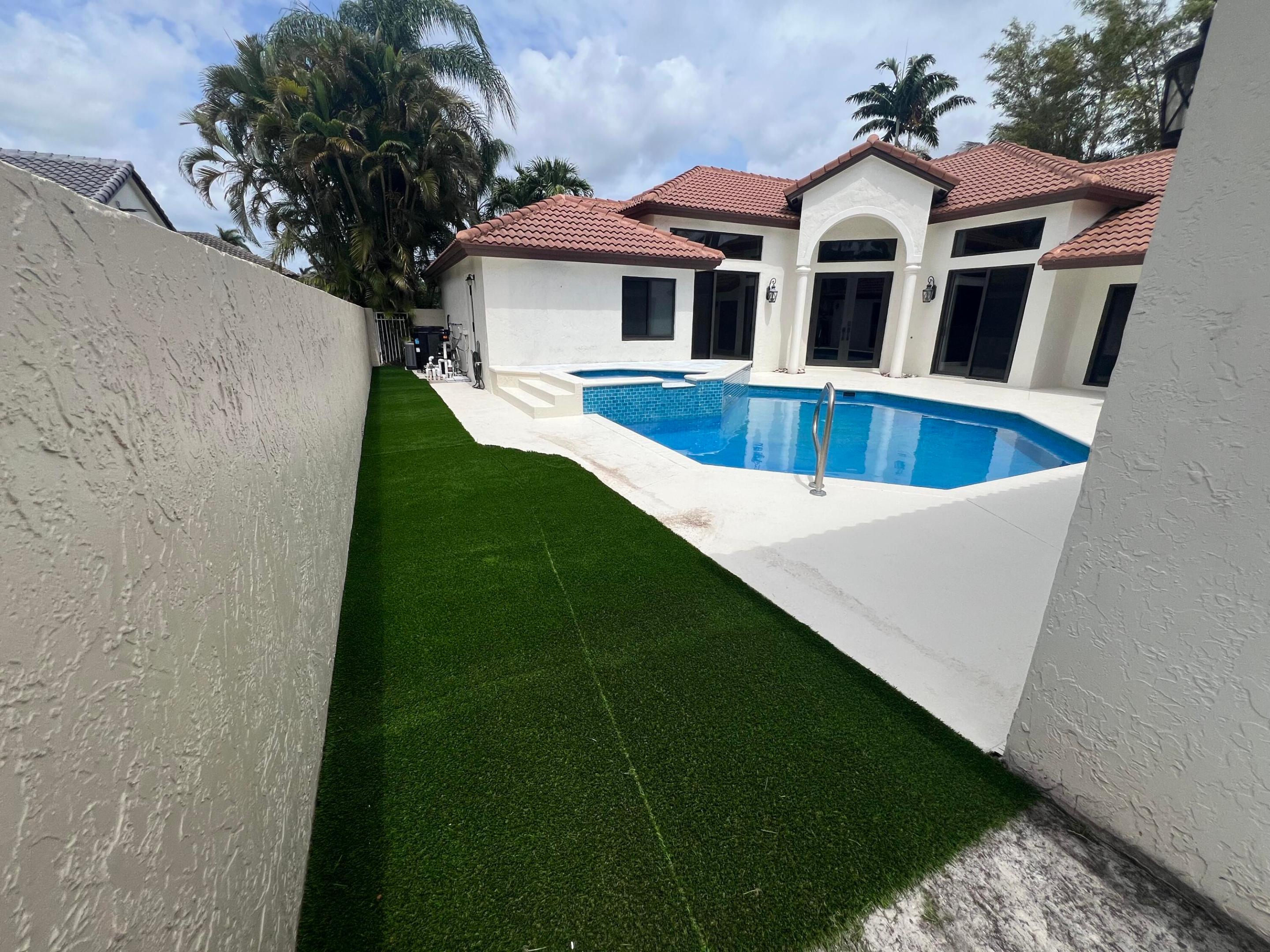 20077 Palm Island, Boca Raton FL 33498