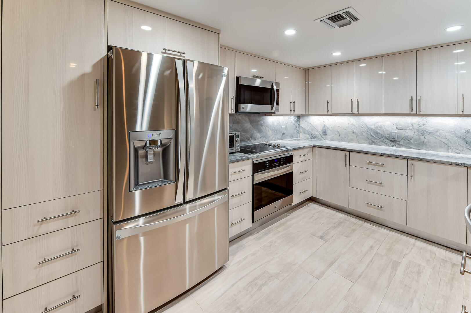 340 S Ocean #2b, Palm Beach FL 33480