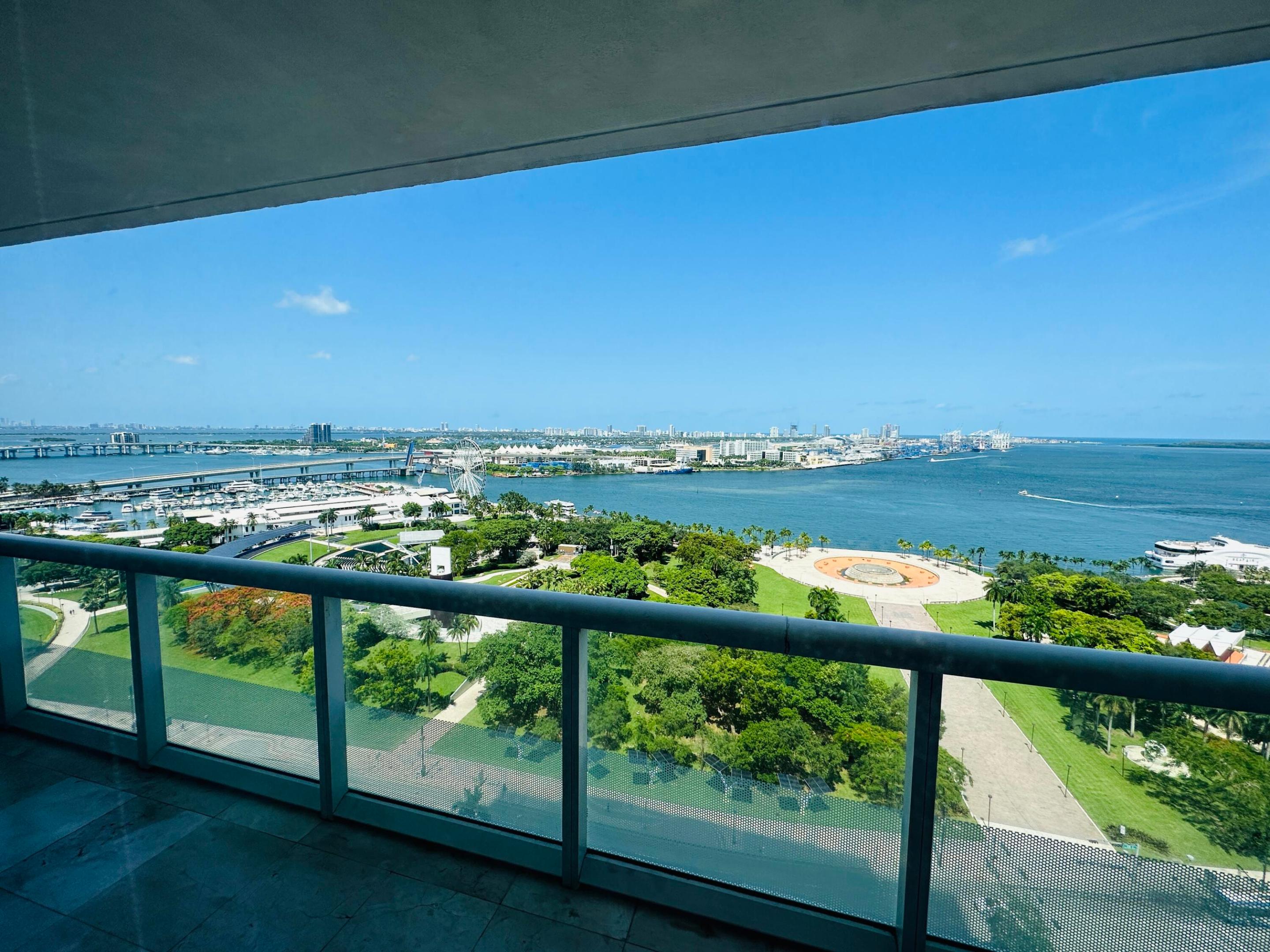 50 Biscayne #2108, Miami FL 33132