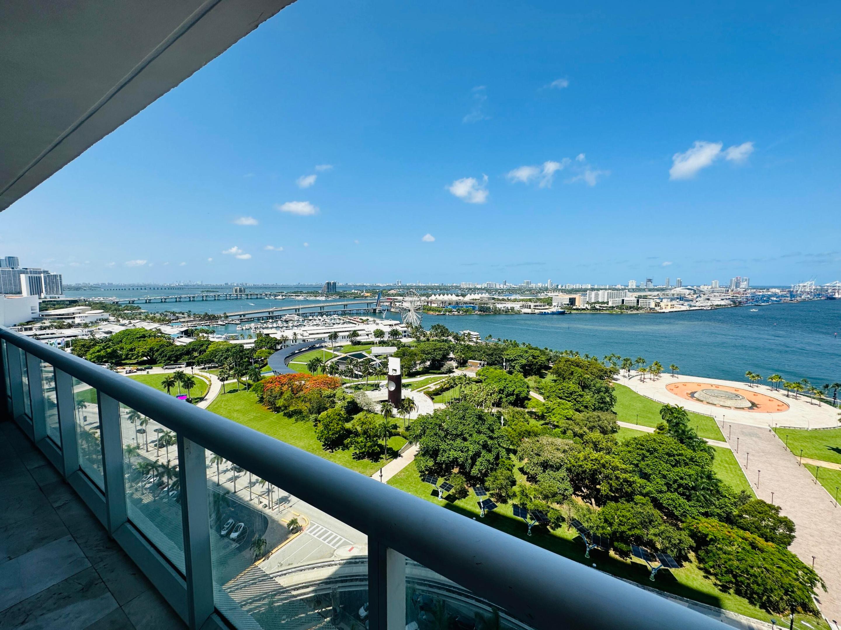 50 Biscayne #2108, Miami FL 33132