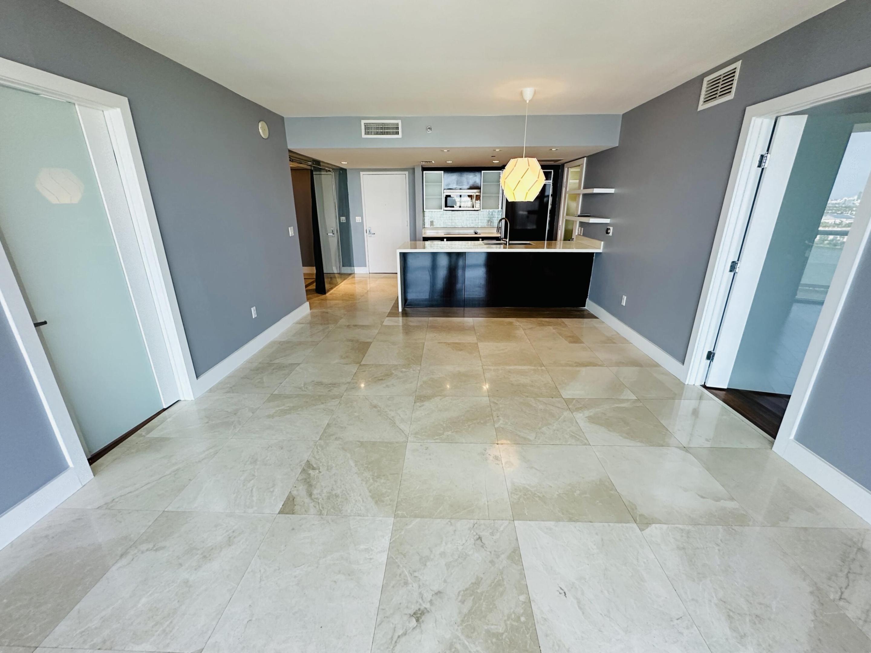 50 Biscayne #2108, Miami FL 33132