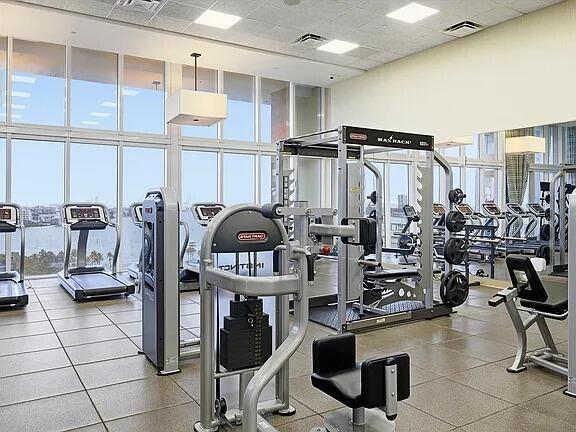 50 Biscayne #2108, Miami FL 33132