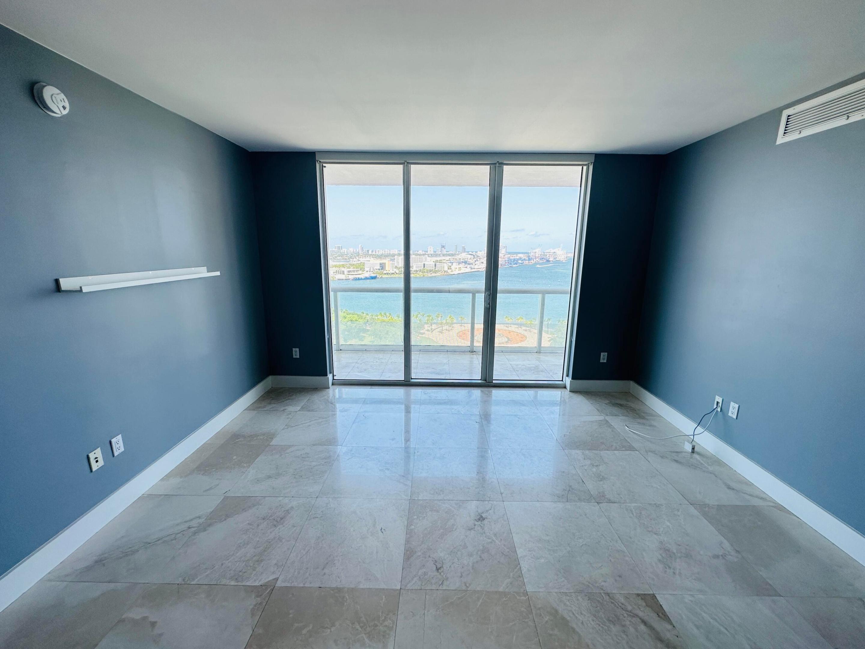 50 Biscayne #2108, Miami FL 33132