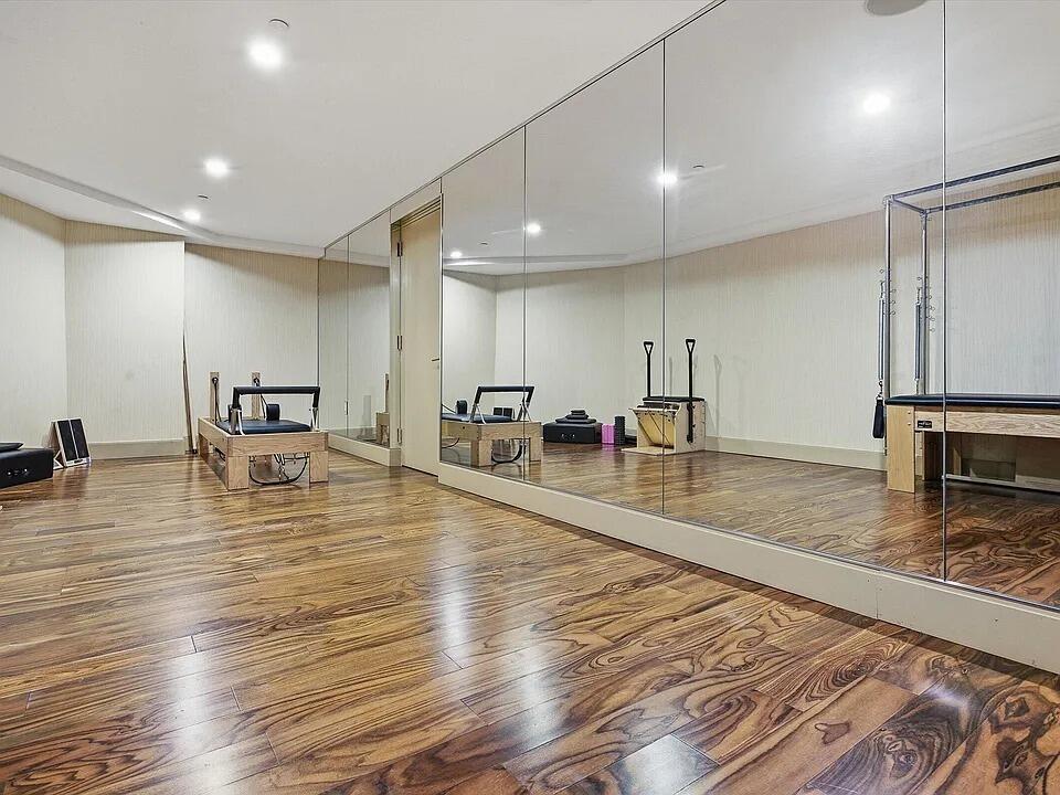 50 Biscayne #2108, Miami FL 33132