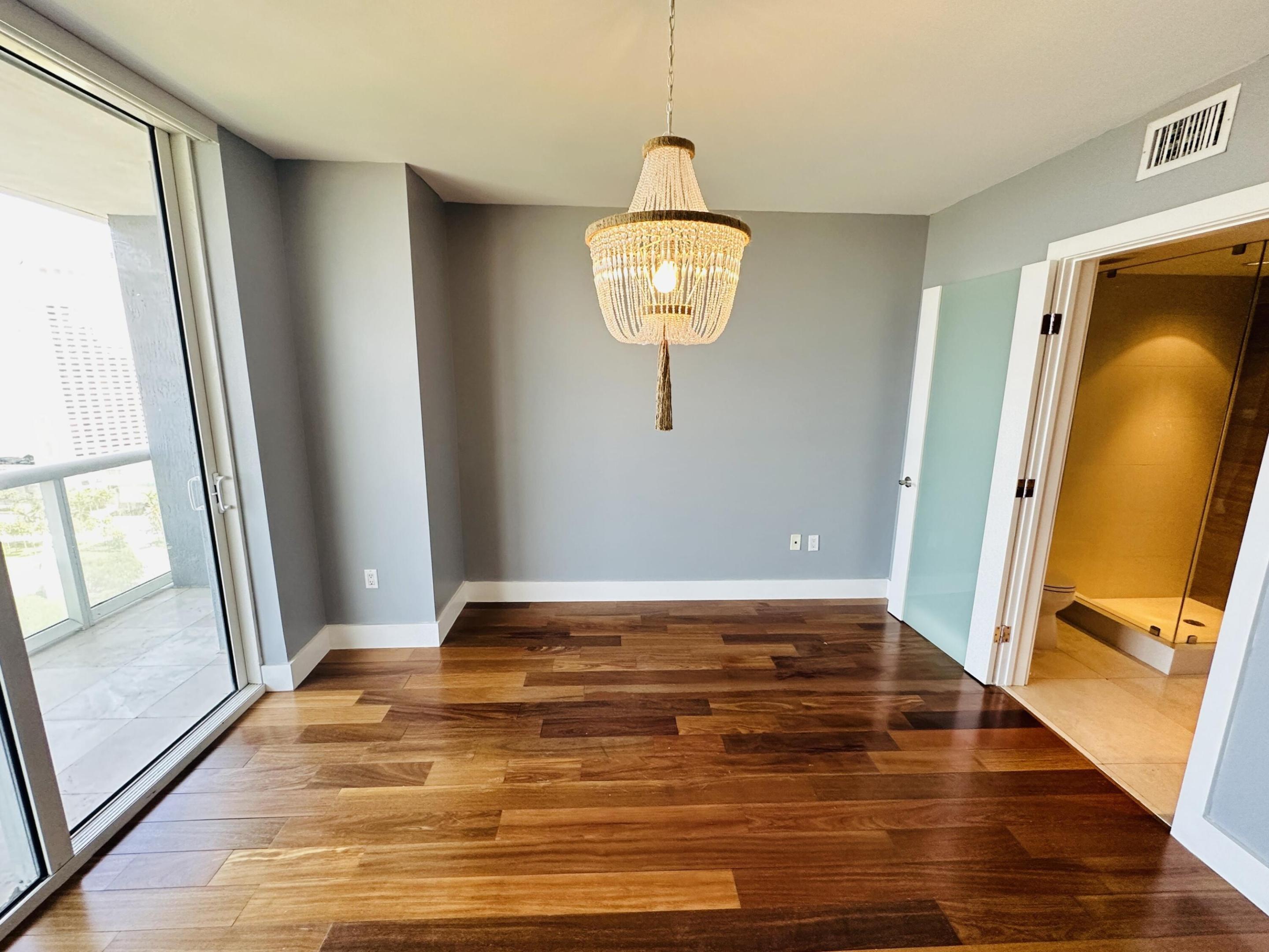 50 Biscayne #2108, Miami FL 33132