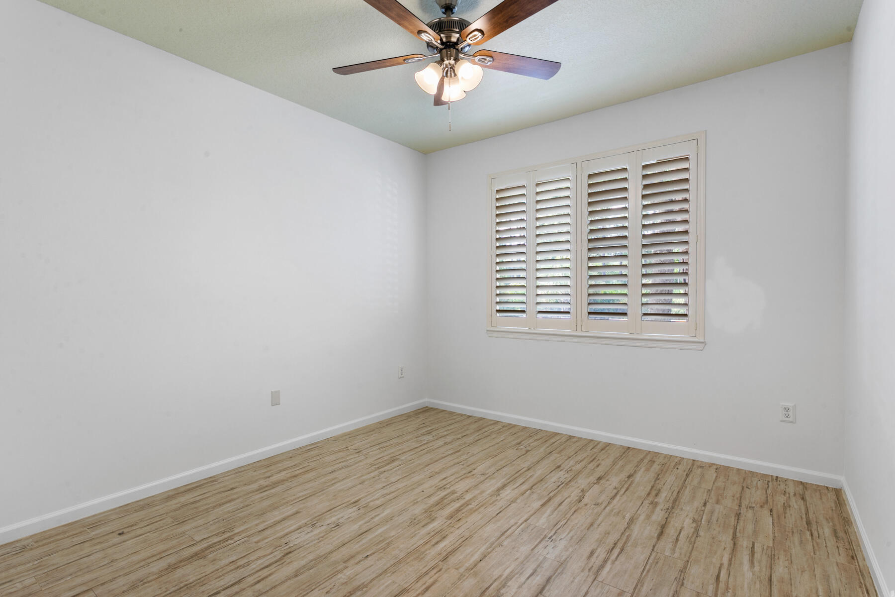 10103 W Myrtlewood Cir, Palm Beach Gardens FL 33418