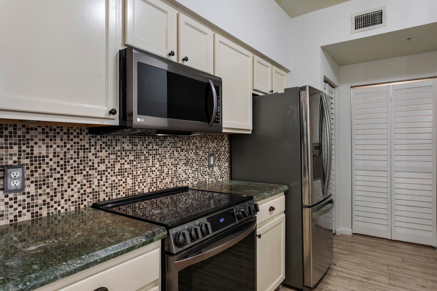 10103 W Myrtlewood Cir, Palm Beach Gardens FL 33418