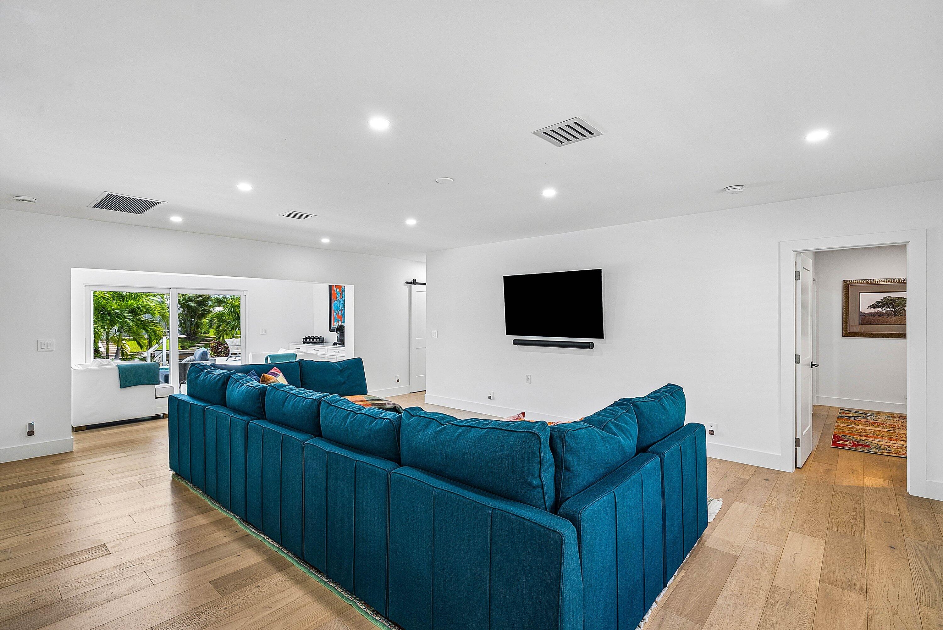 800 Holly, Boca Raton FL 33486