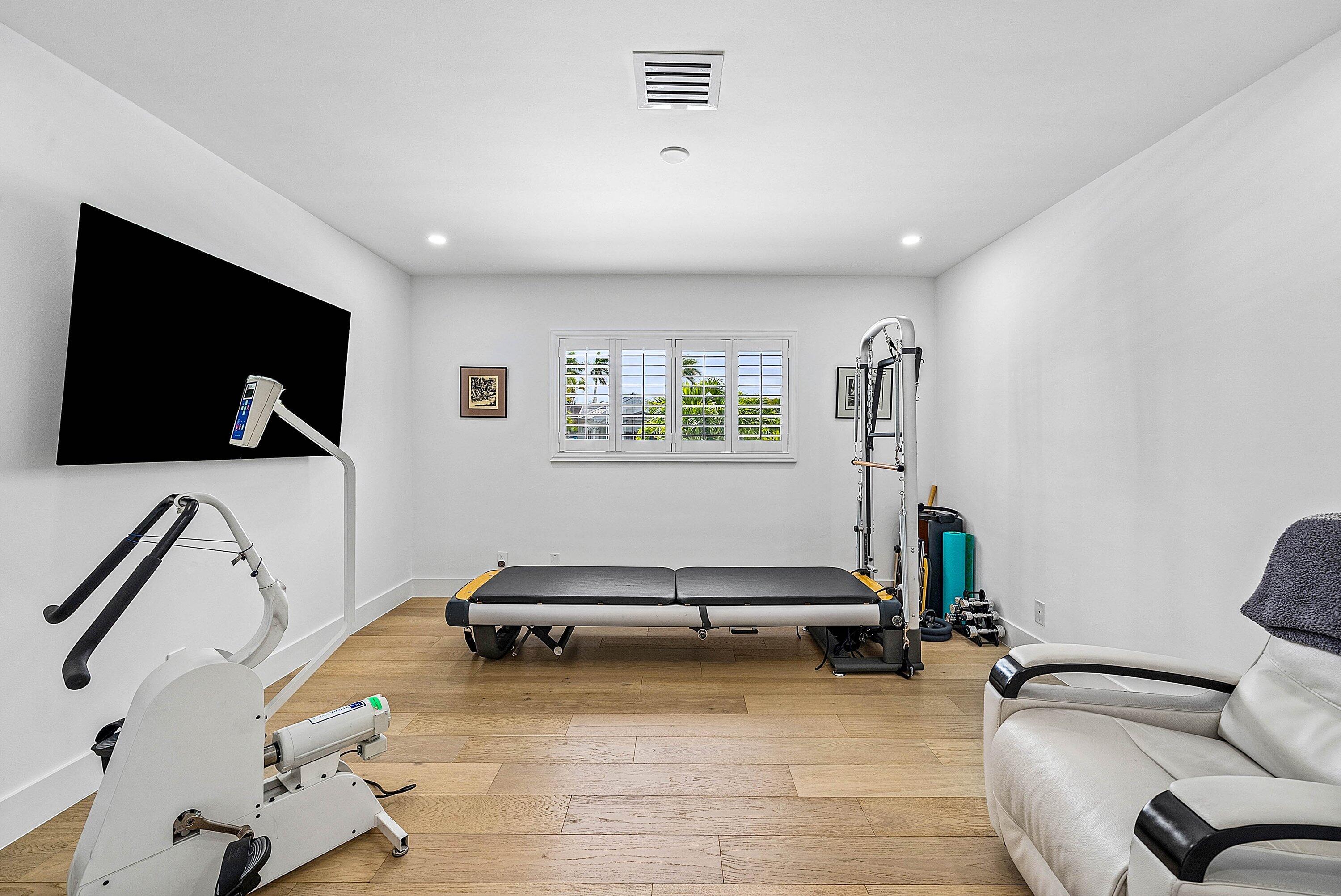 800 Holly, Boca Raton FL 33486