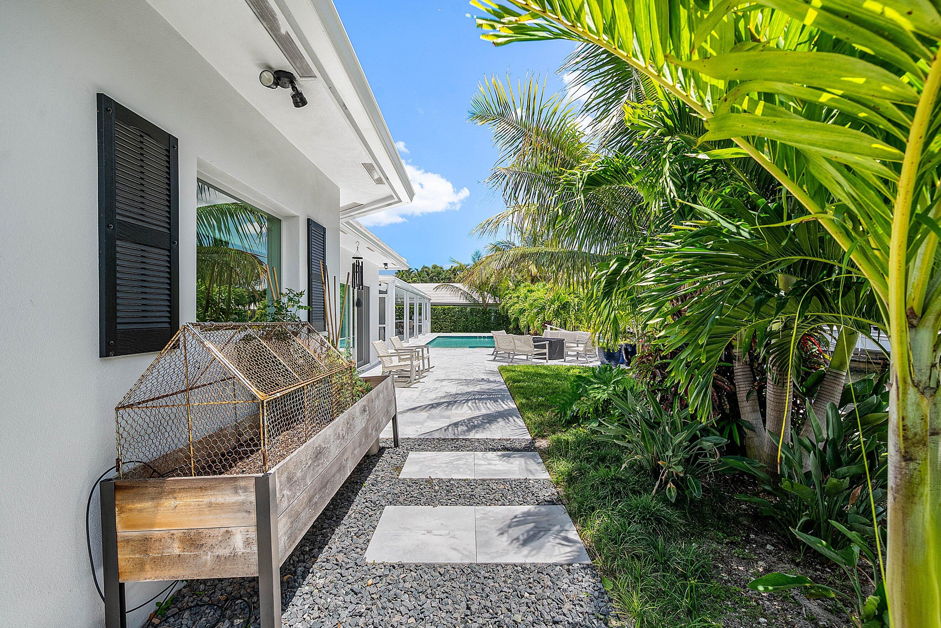 800 Holly, Boca Raton FL 33486