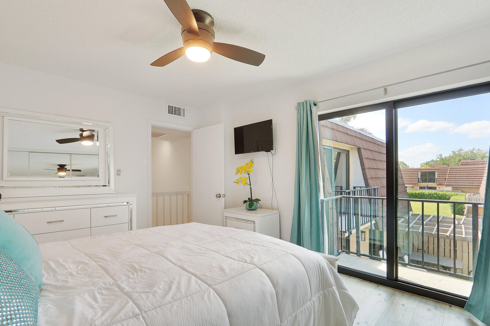 1614 16th, Palm Beach Gardens FL 33418