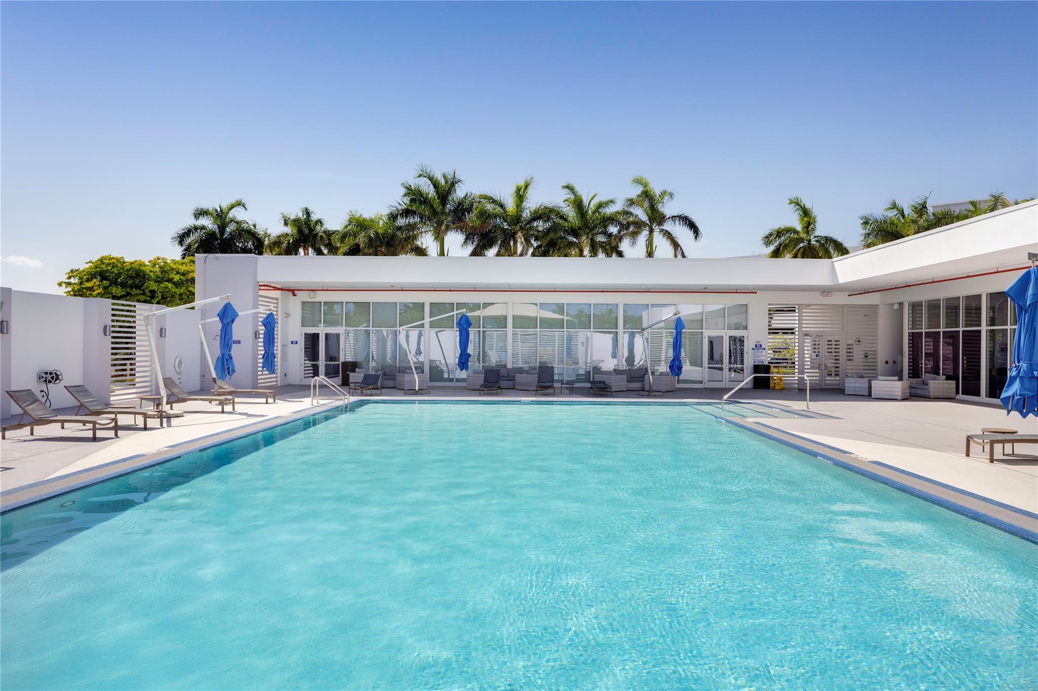 14951 Royal Oaks #1109, North Miami FL 33181