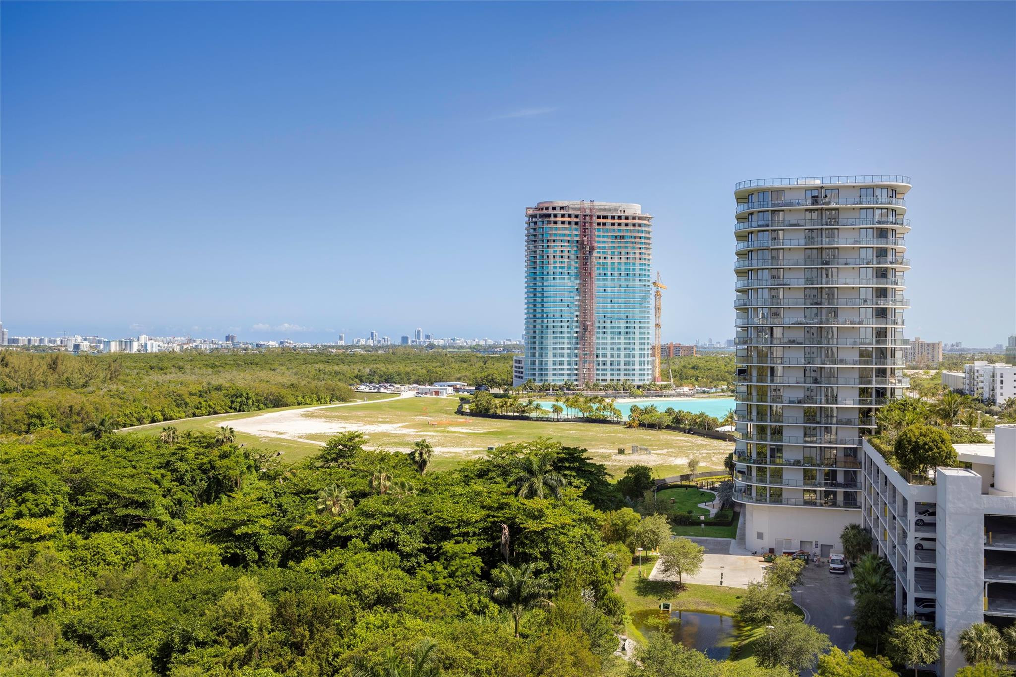 14951 Royal Oaks #1109, North Miami FL 33181