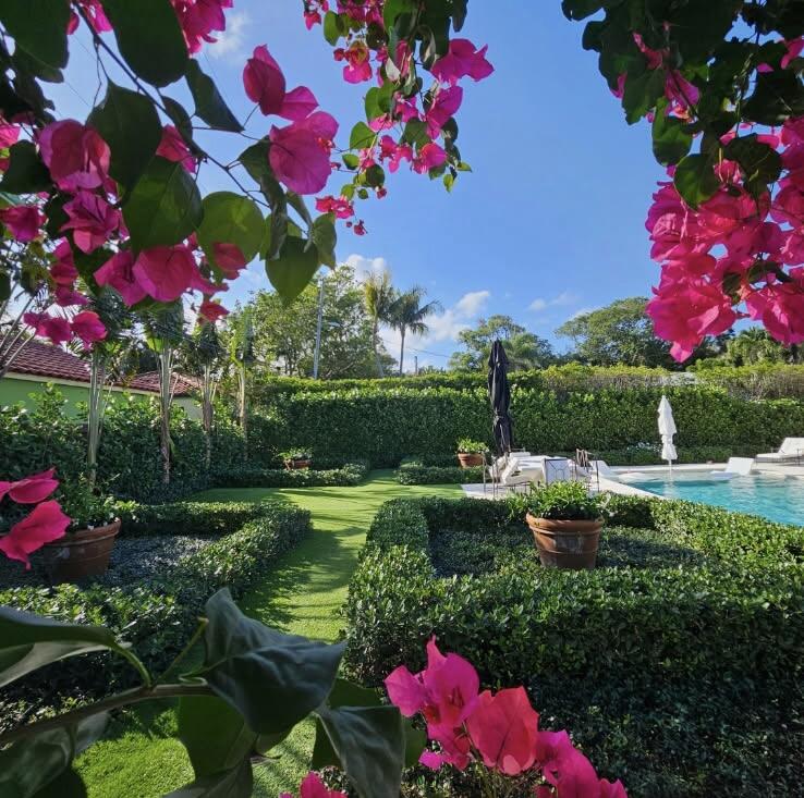 300 Buckingham, West Palm Beach FL 33405