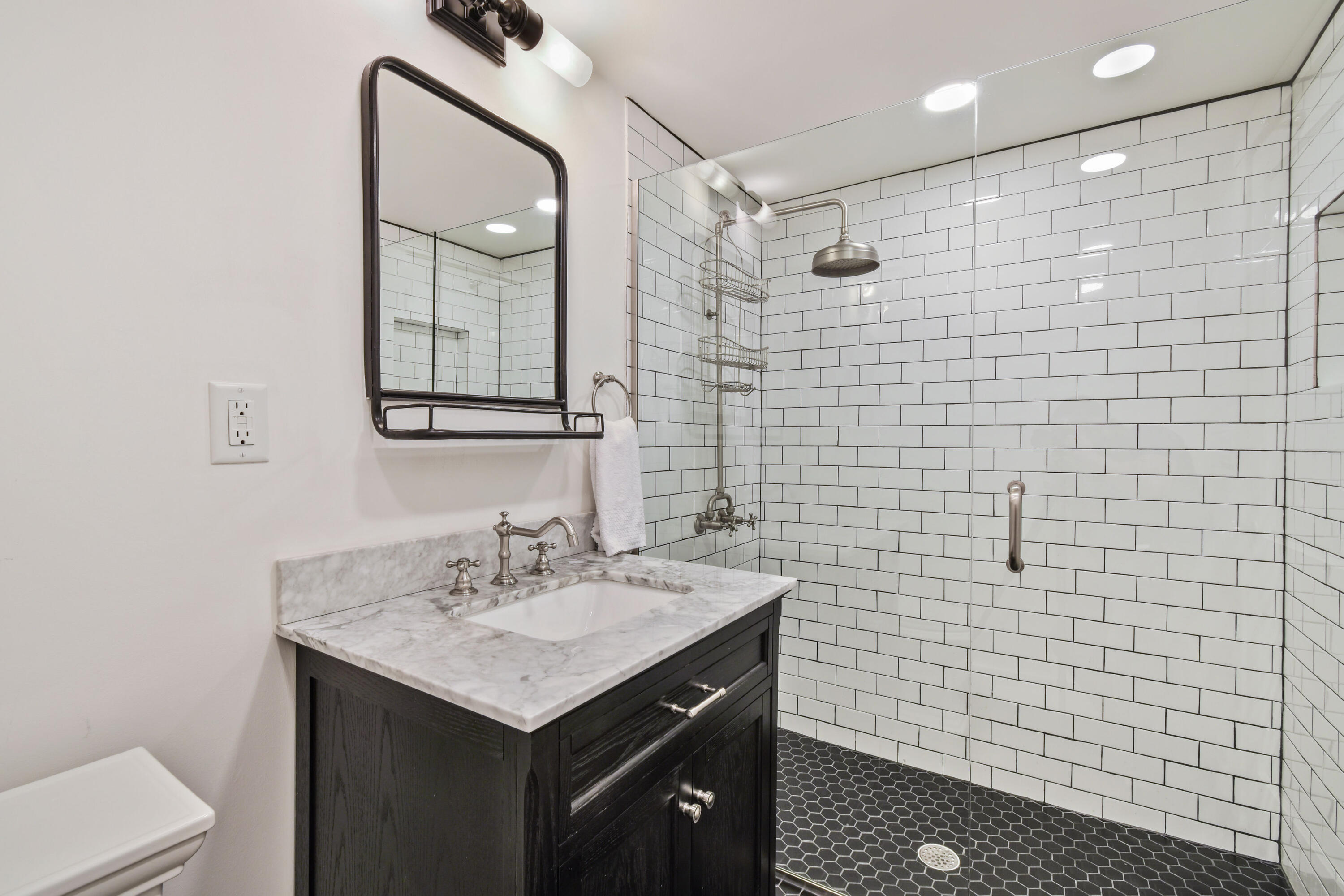 300 Buckingham, West Palm Beach FL 33405
