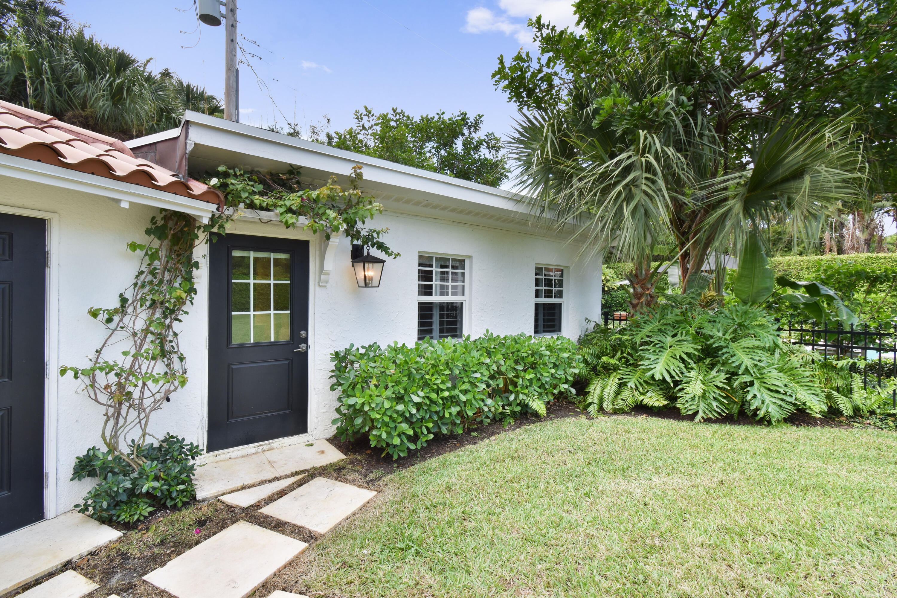 300 Buckingham, West Palm Beach FL 33405