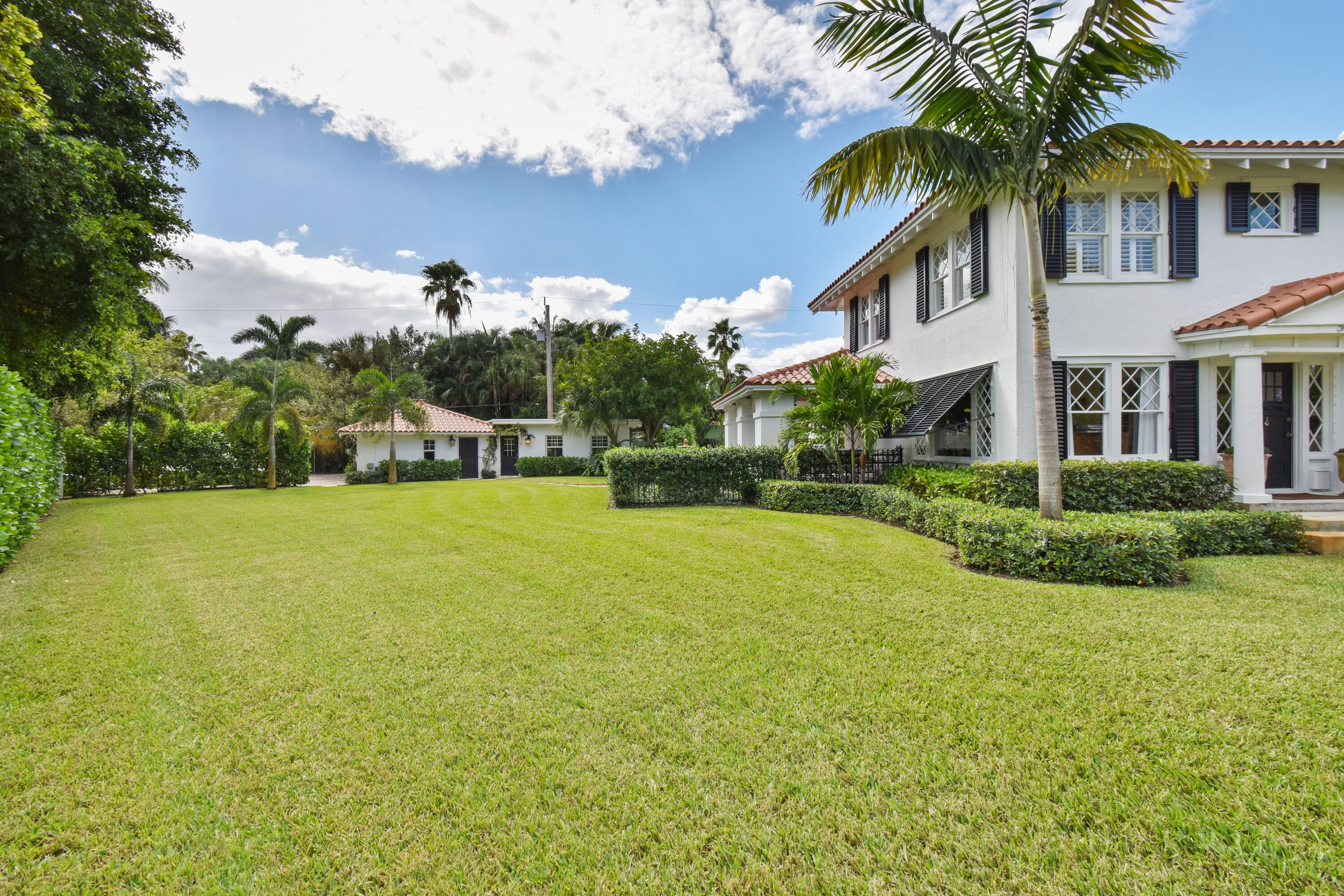 300 Buckingham, West Palm Beach FL 33405