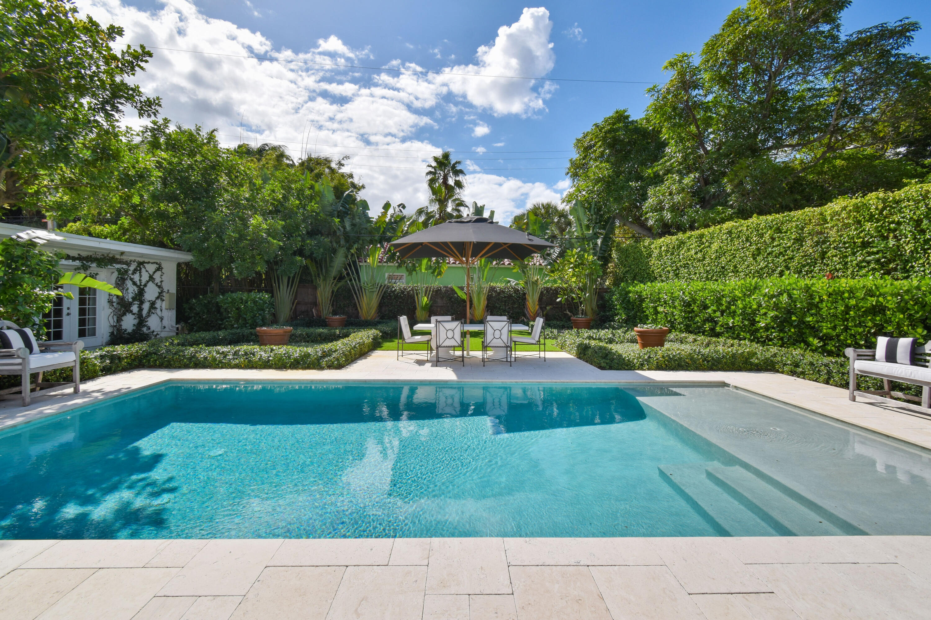 300 Buckingham, West Palm Beach FL 33405