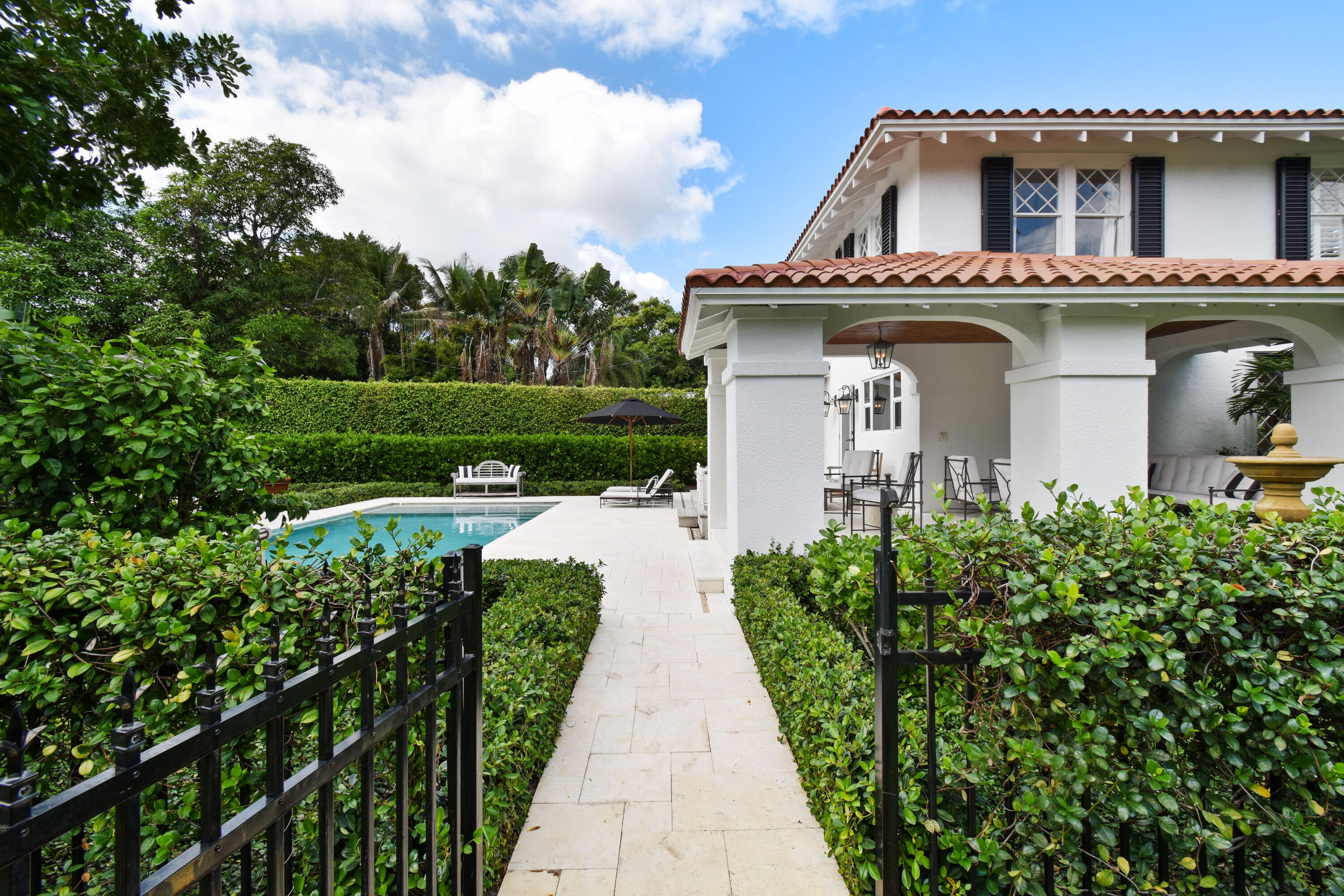 300 Buckingham, West Palm Beach FL 33405