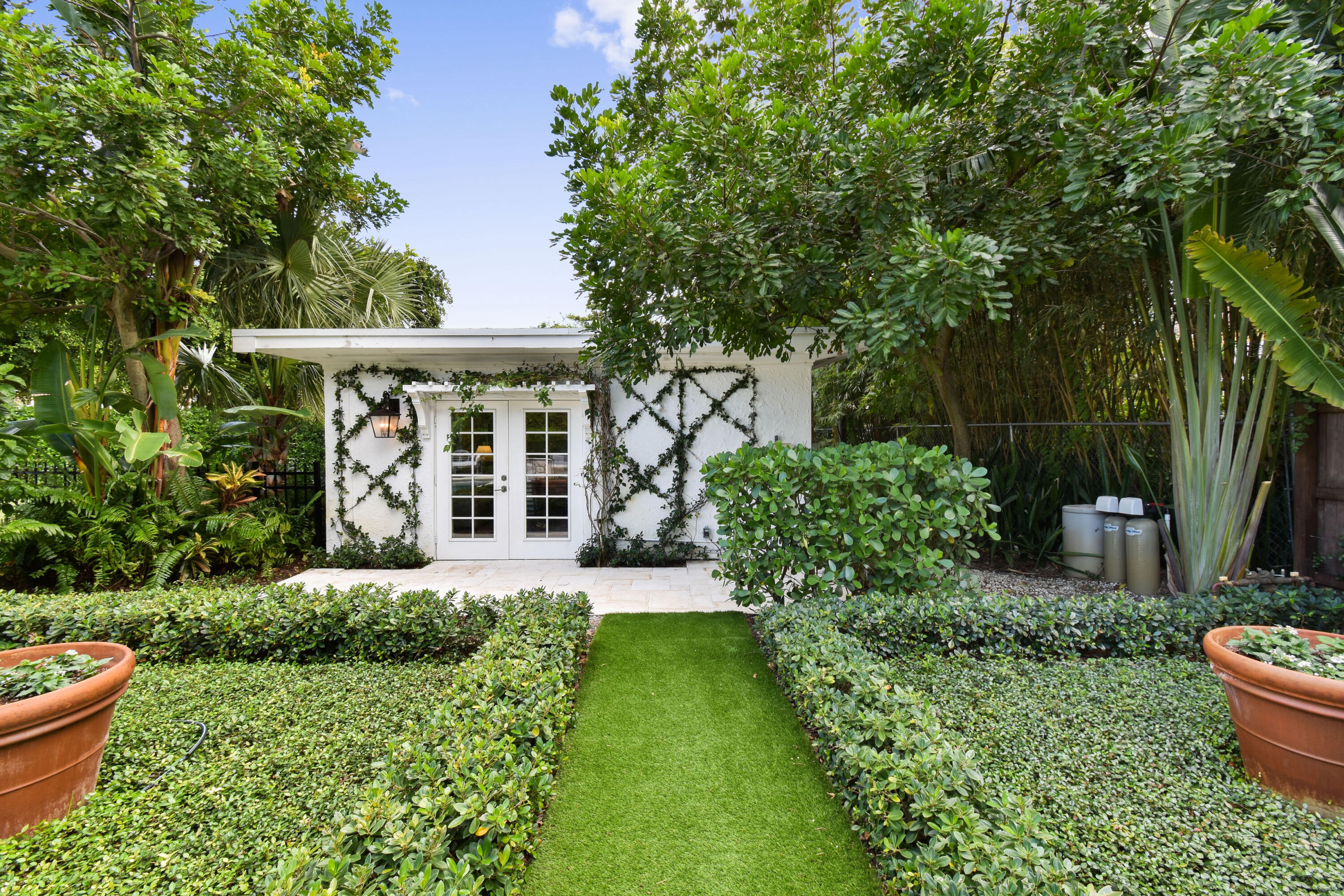 300 Buckingham, West Palm Beach FL 33405