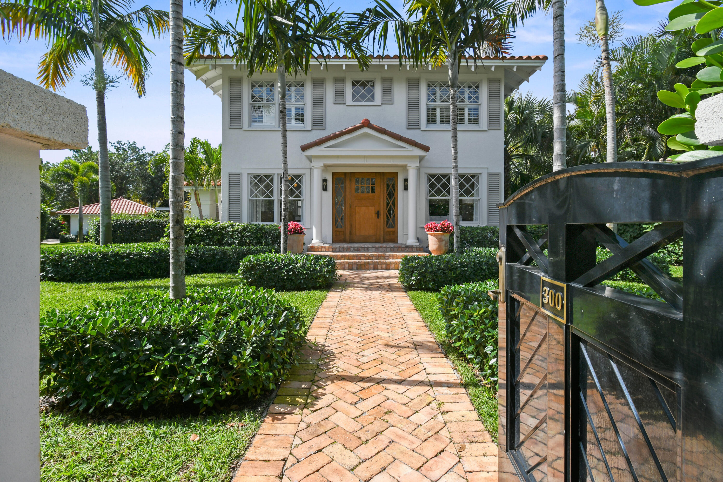 300 Buckingham, West Palm Beach FL 33405