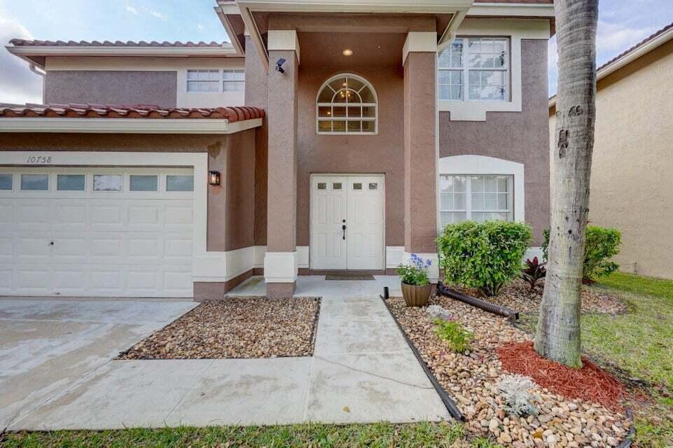 10758 Lake Jasmine, Boca Raton FL 33498